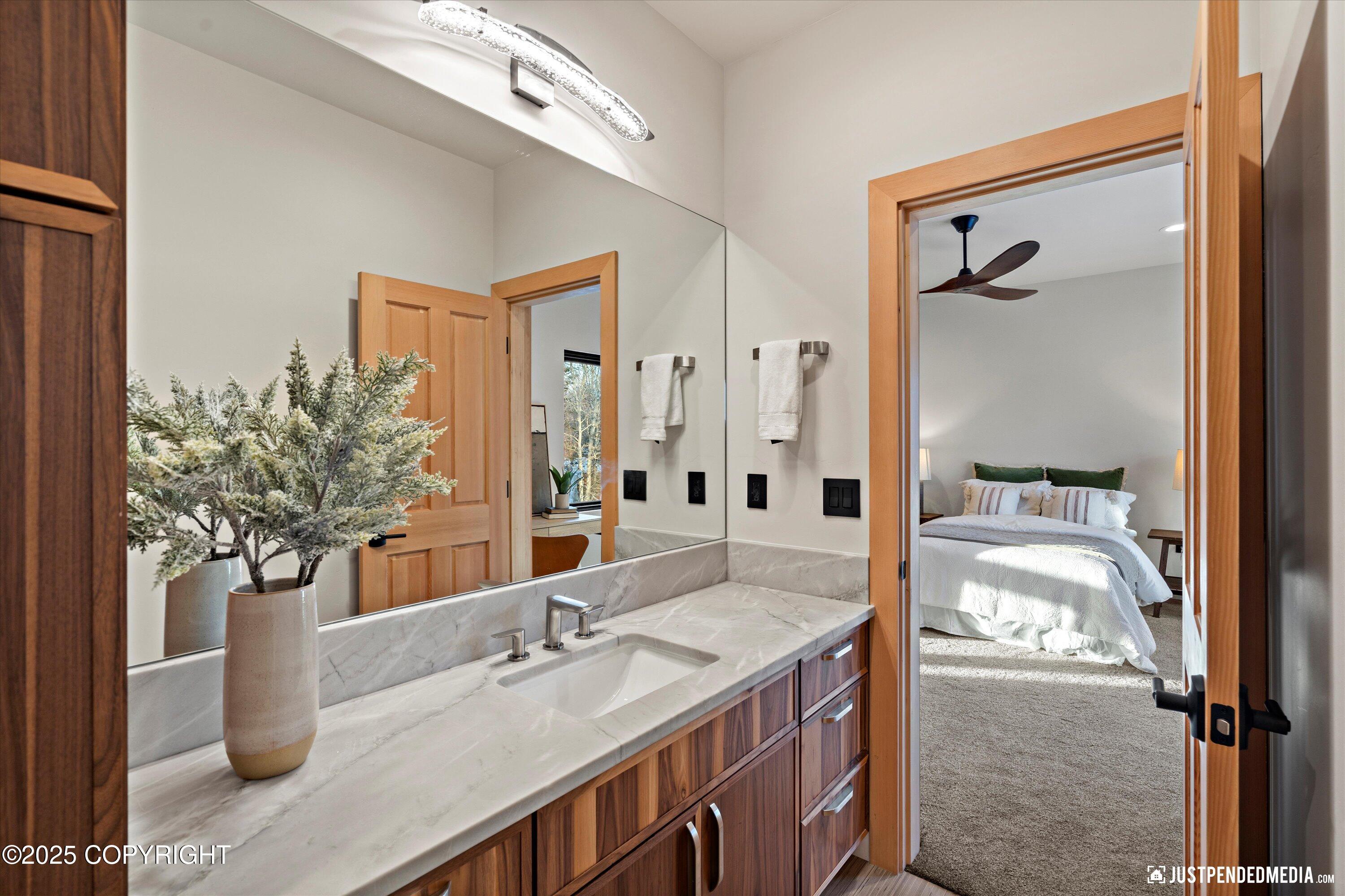 5112 Shorecrest Drive