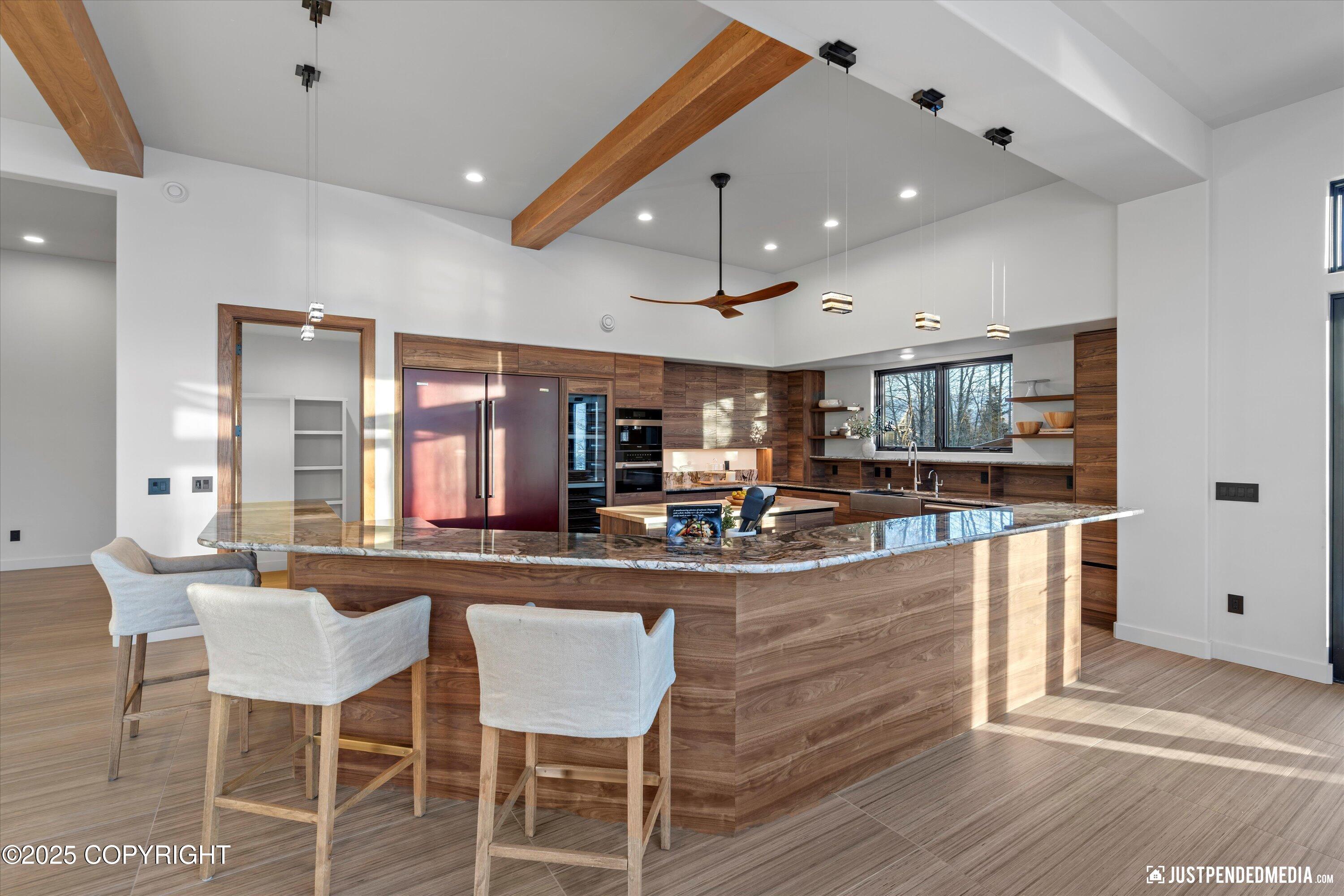 5112 Shorecrest Drive