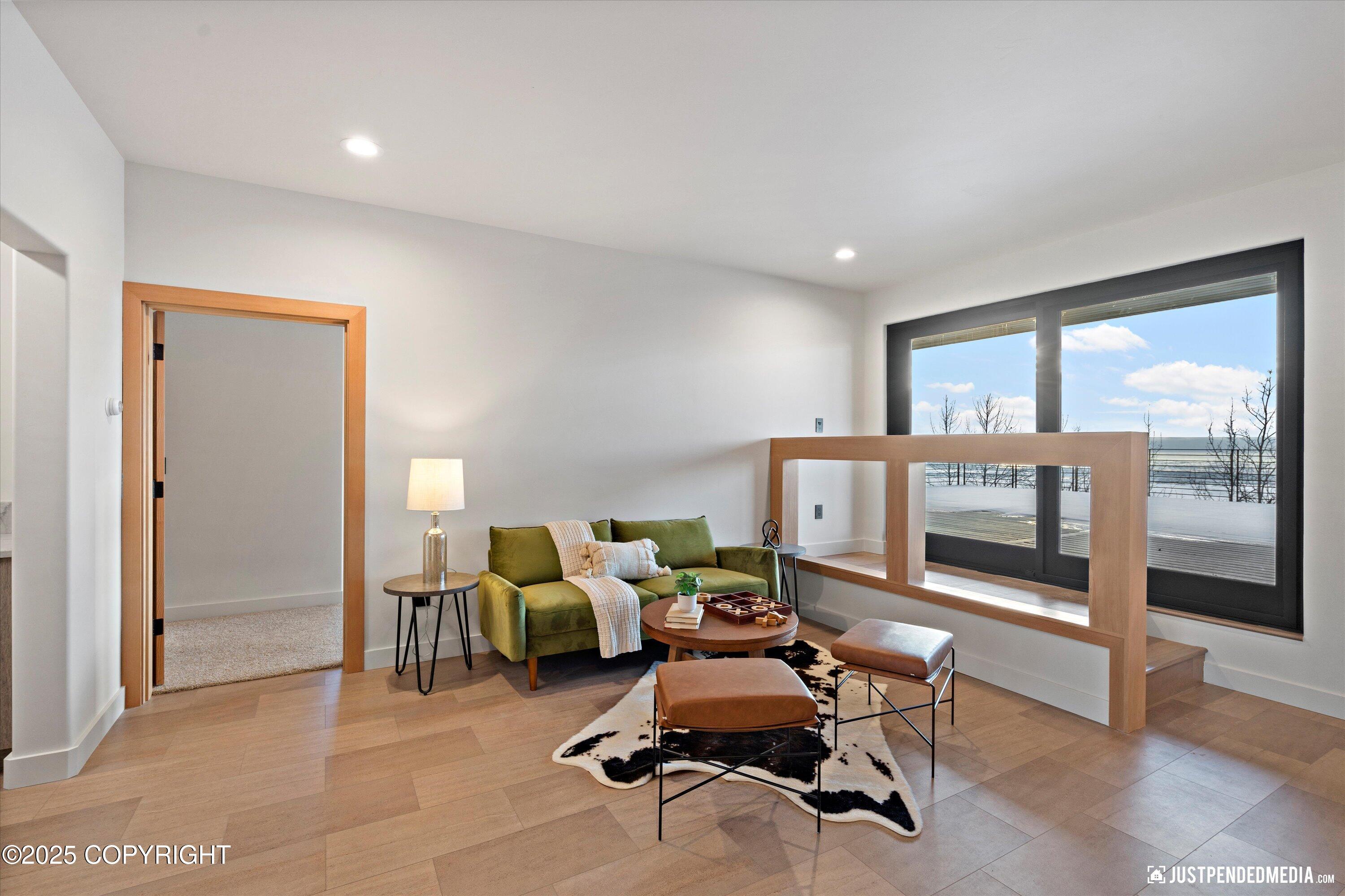 5112 Shorecrest Drive