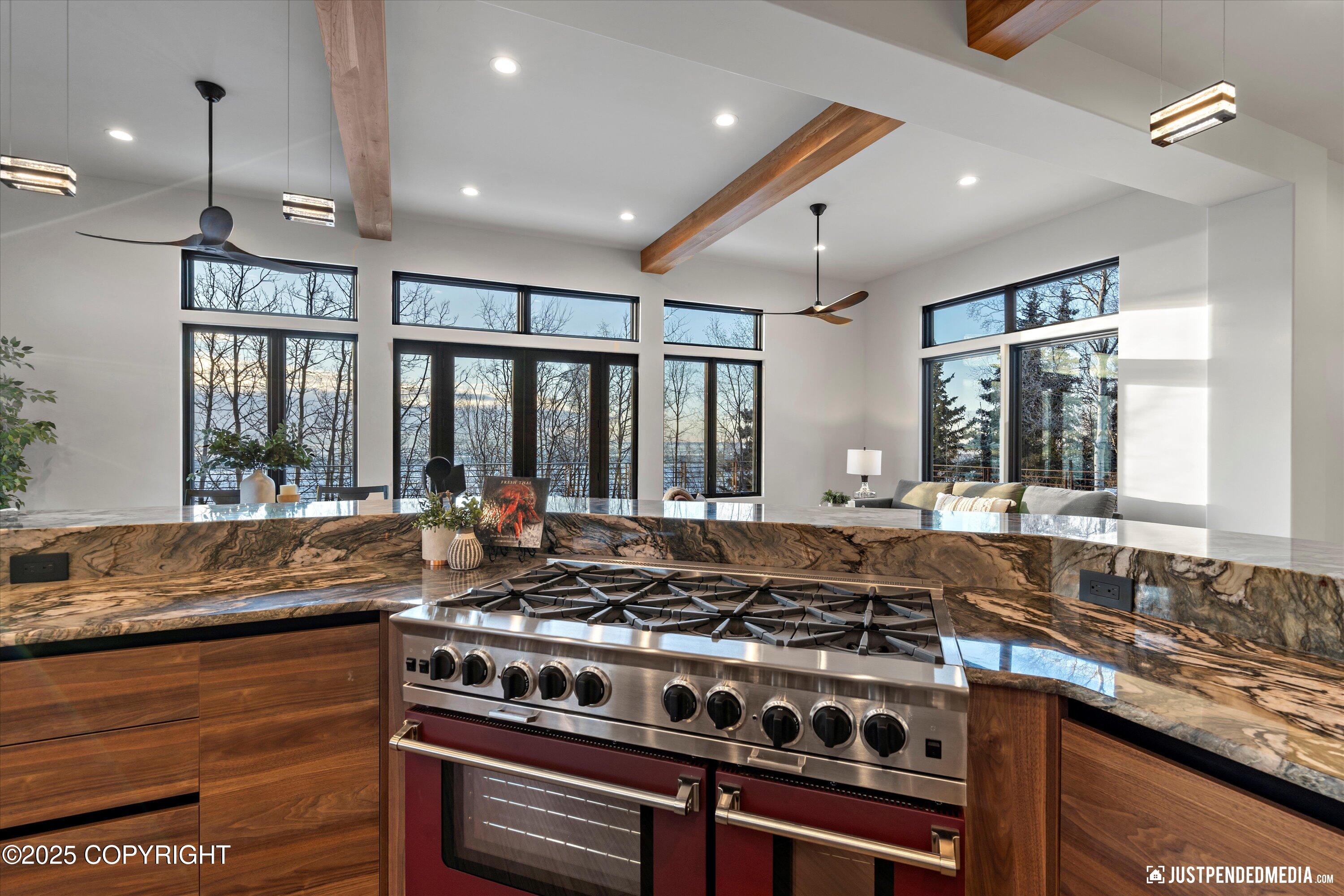 5112 Shorecrest Drive
