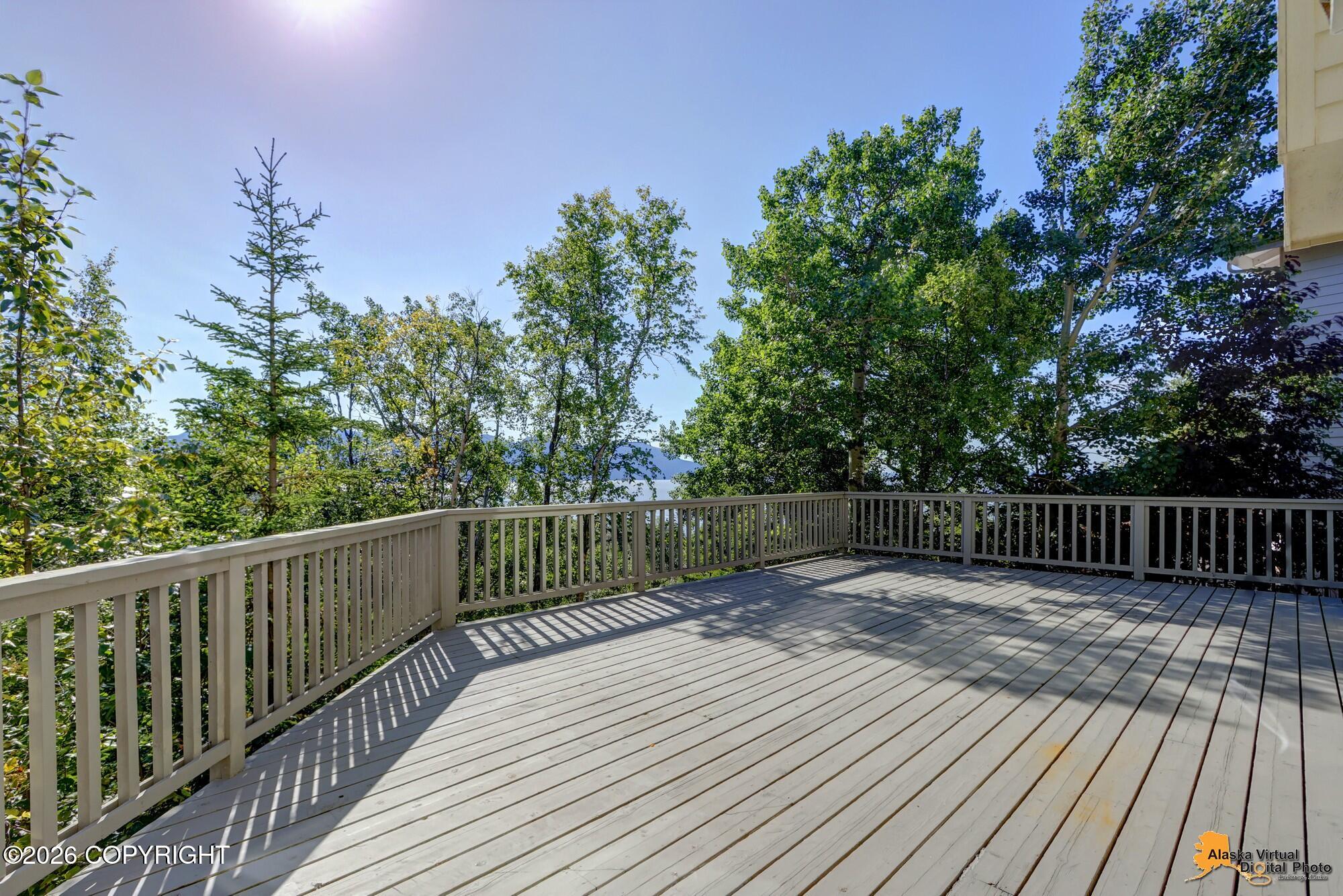 4742 Potter Crest Circle