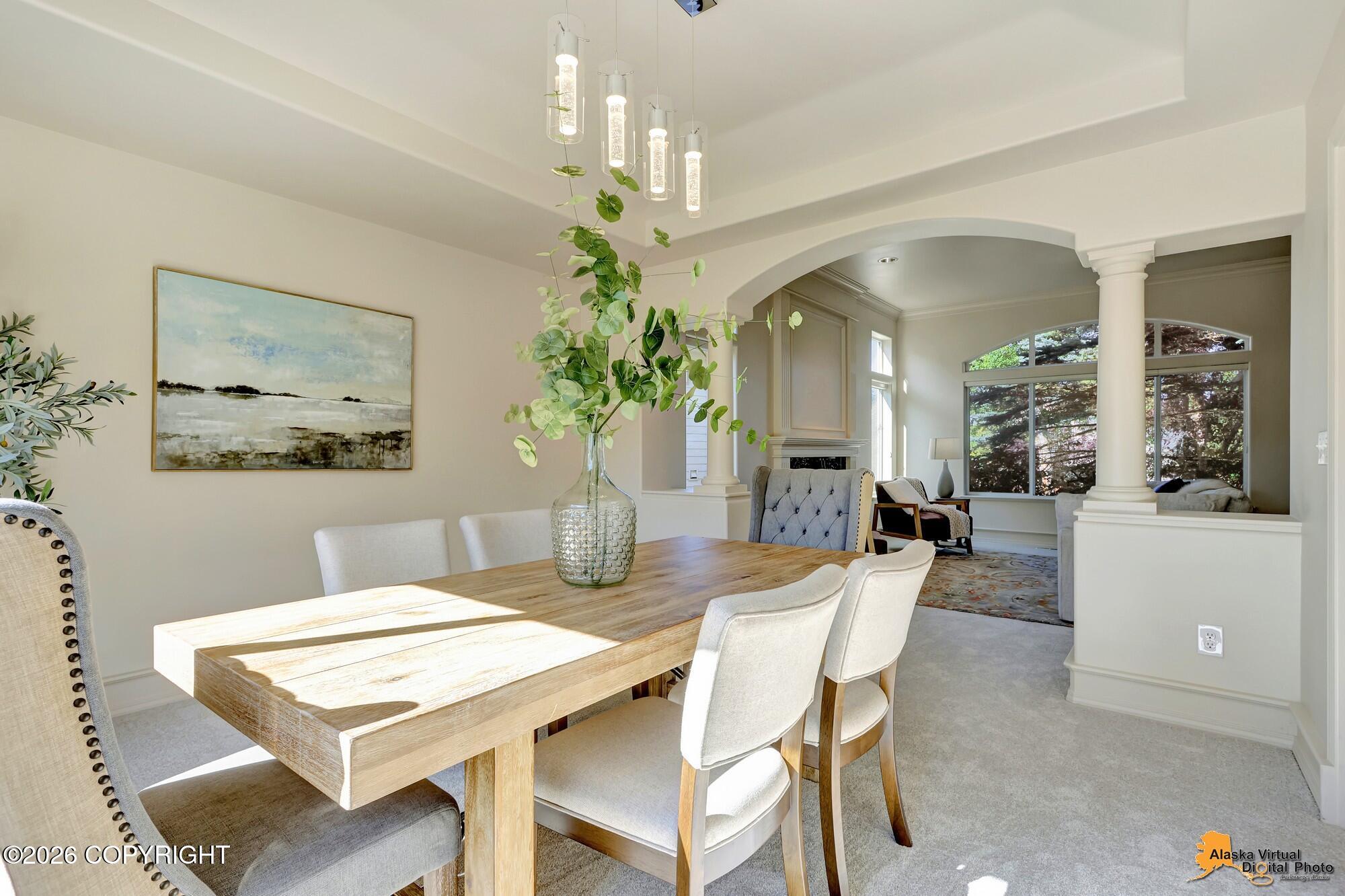 4742 Potter Crest Circle