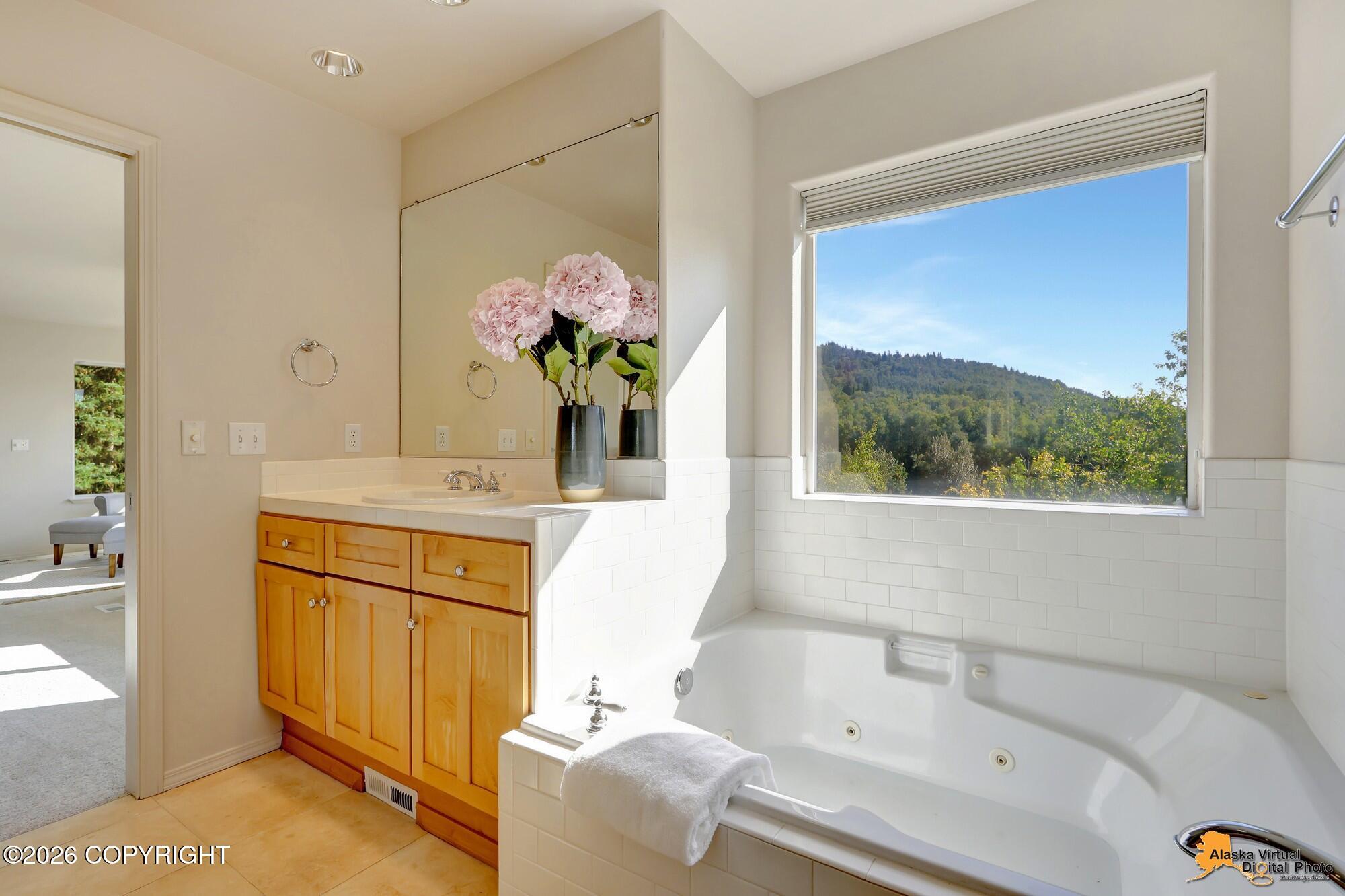 4742 Potter Crest Circle