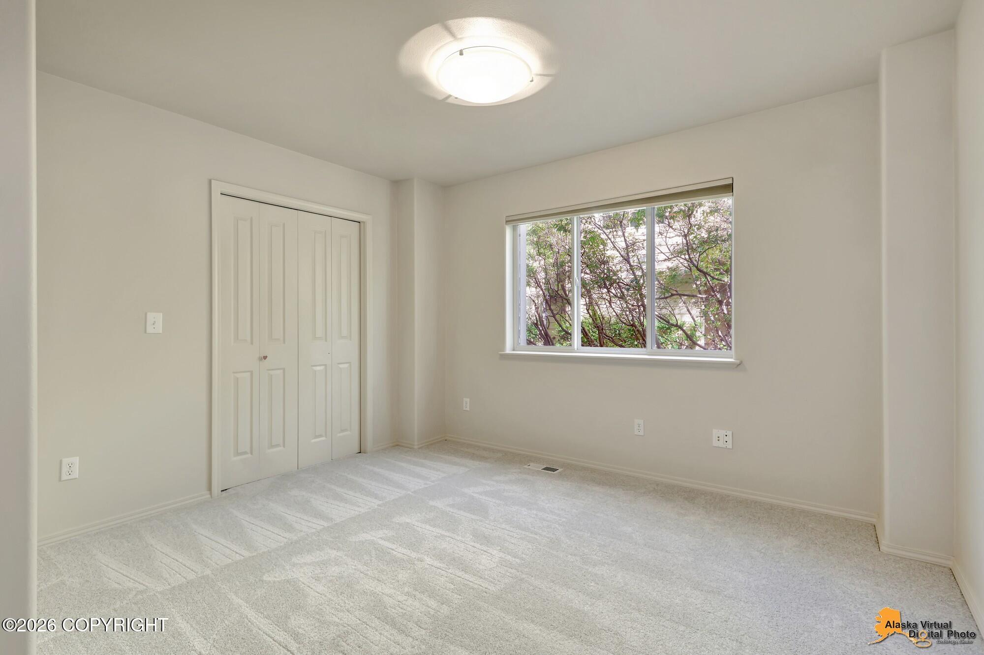 4742 Potter Crest Circle