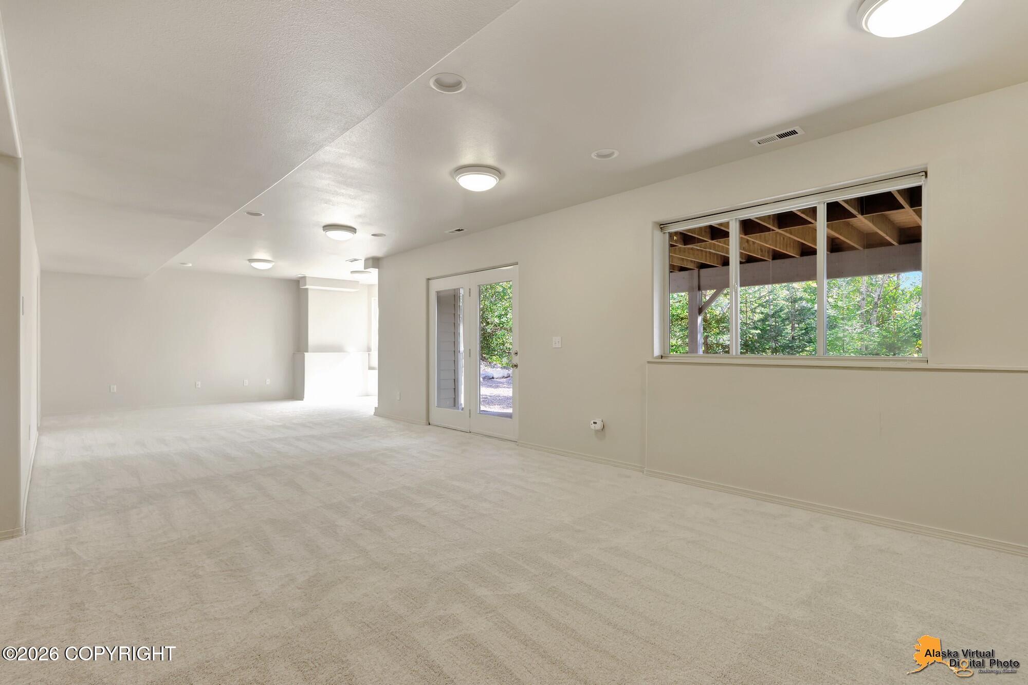 4742 Potter Crest Circle