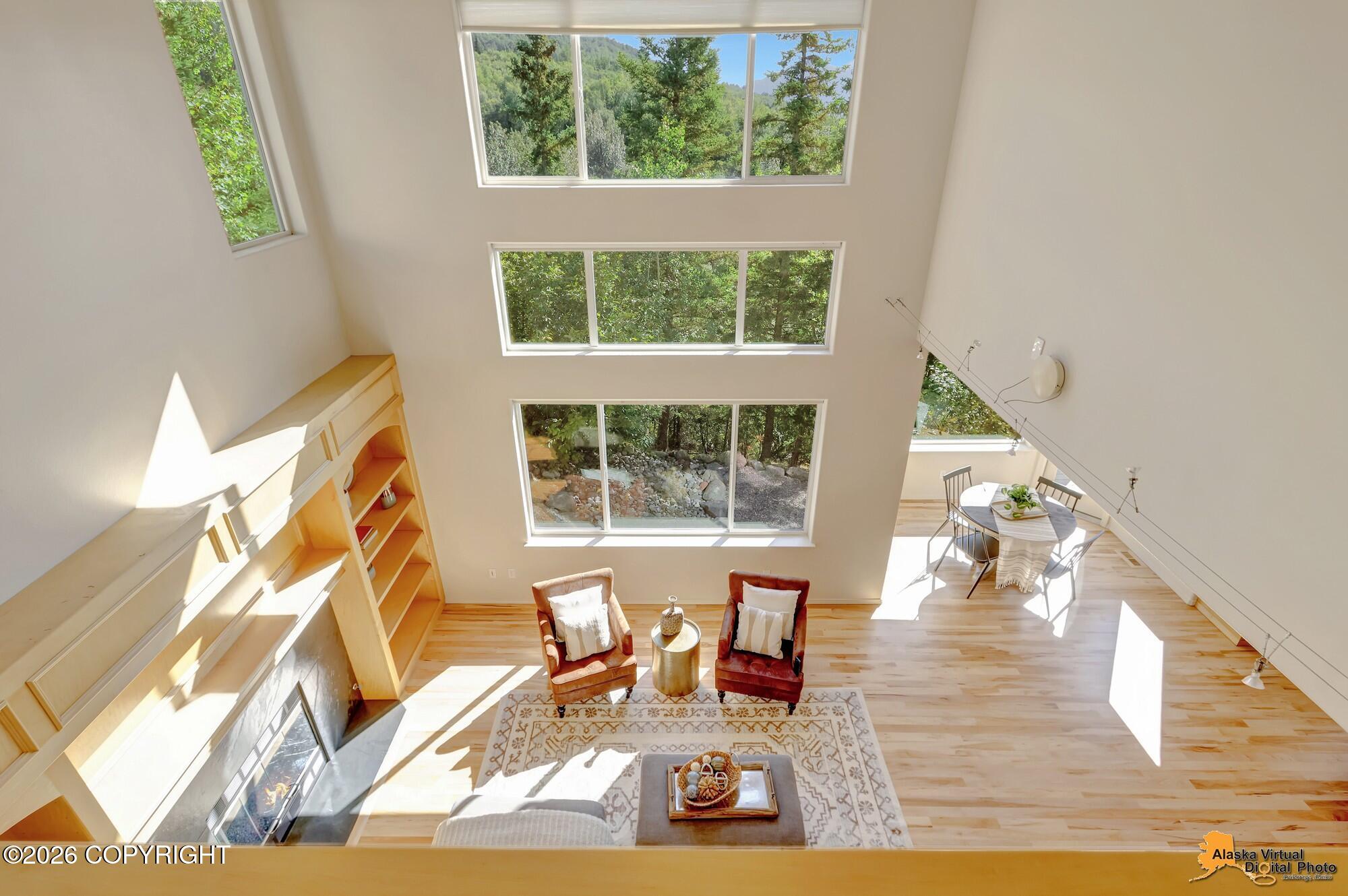 4742 Potter Crest Circle