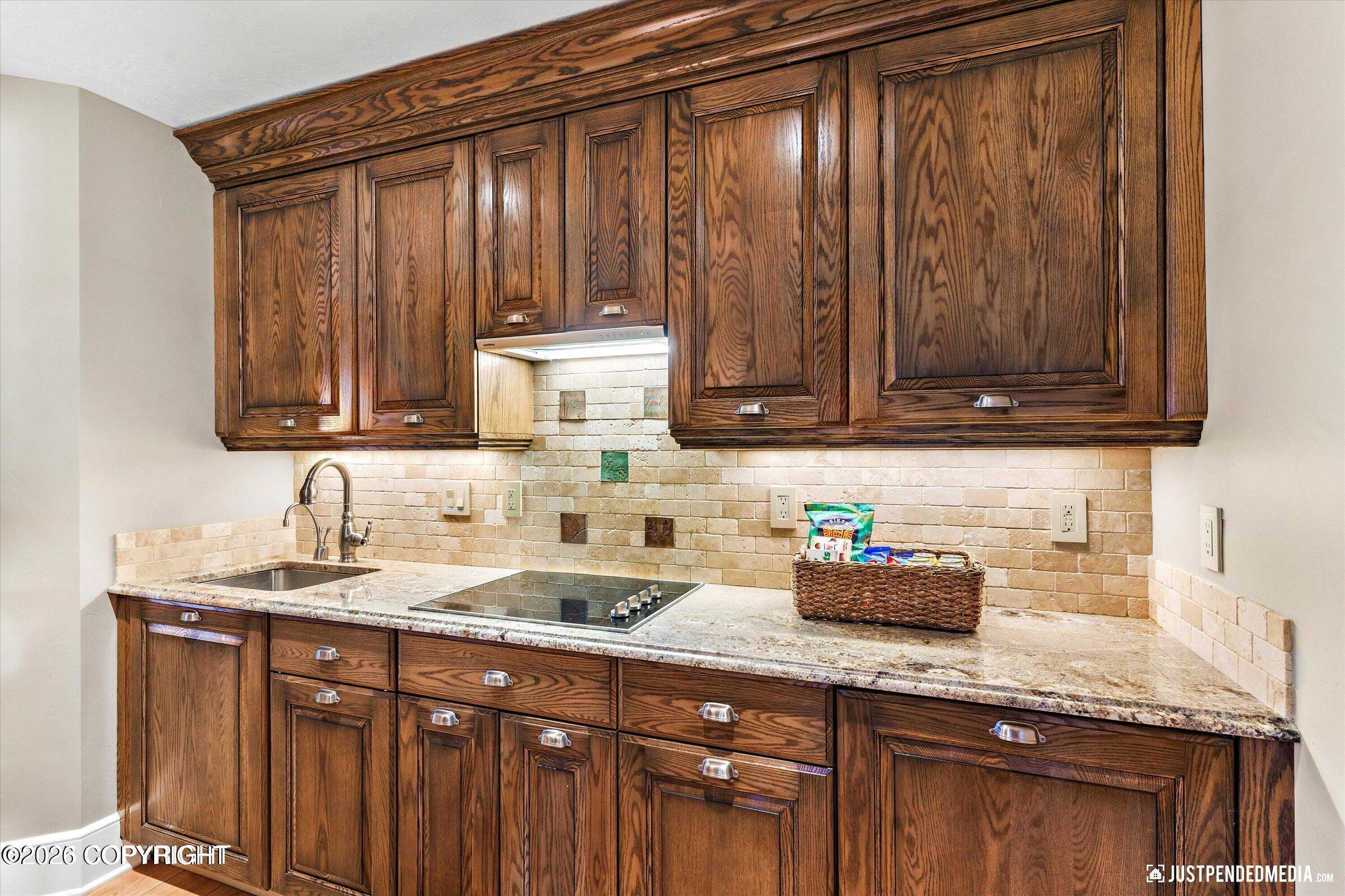 3806 North Point Circle