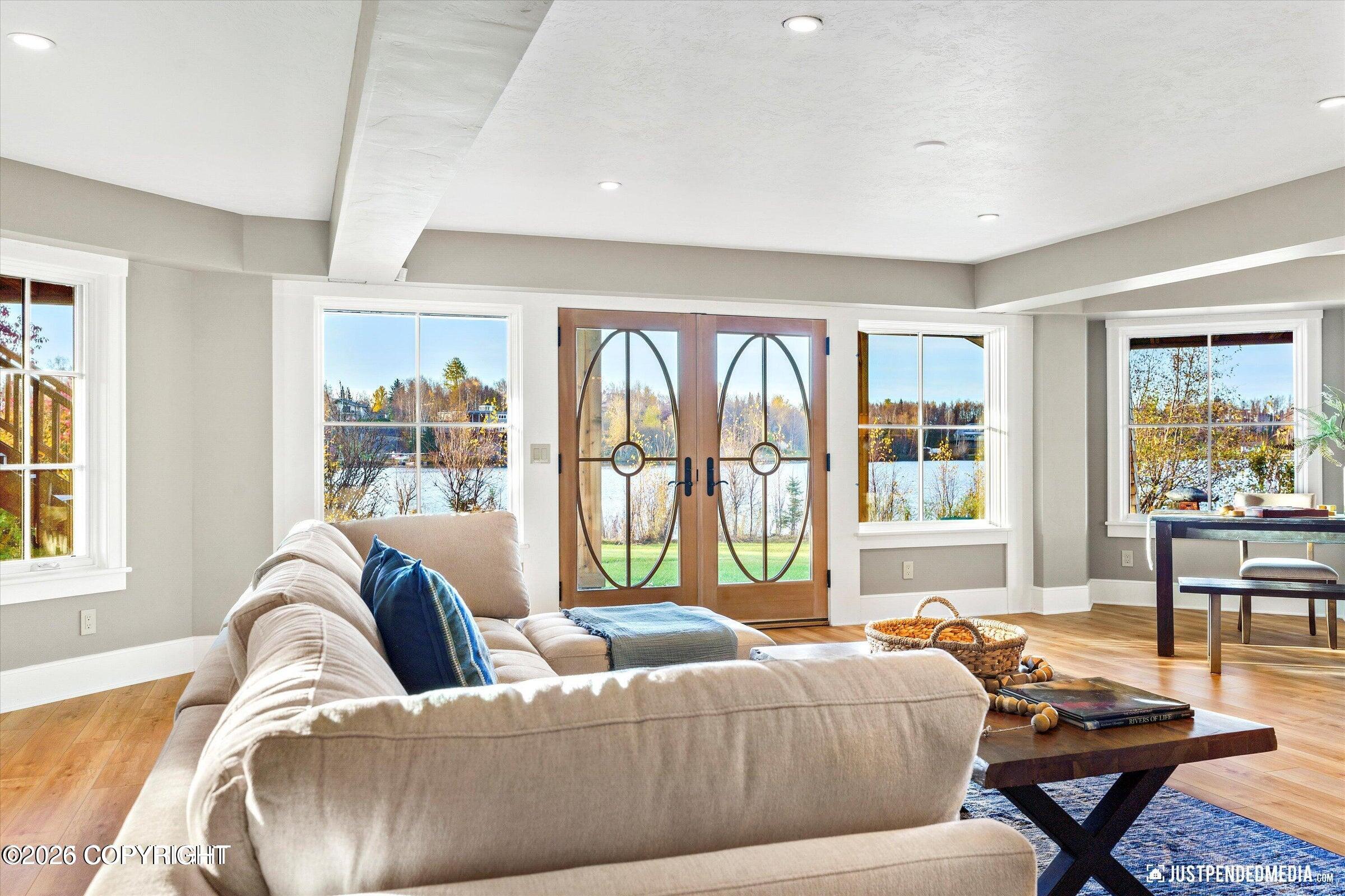 3806 North Point Circle