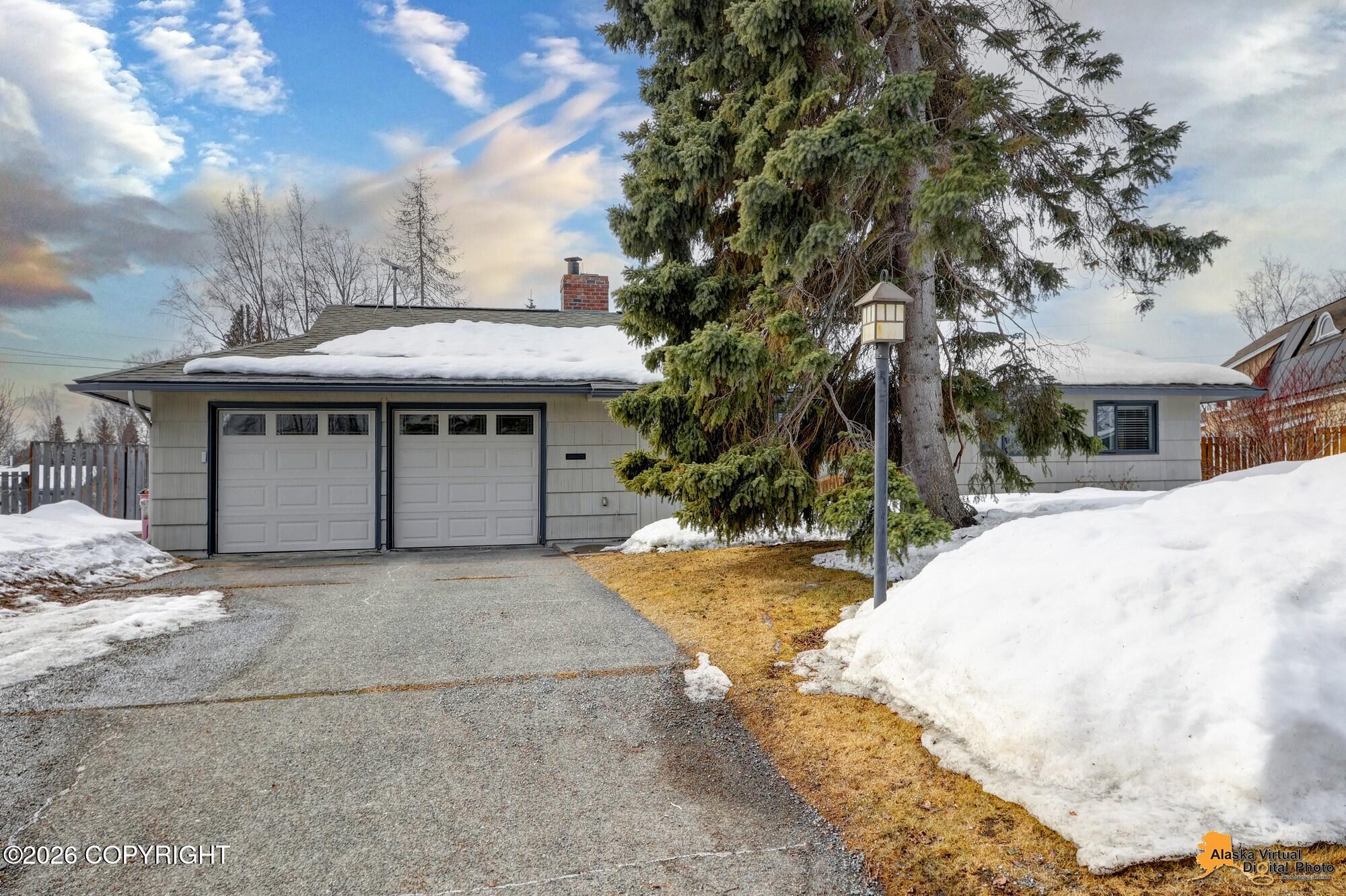 2350 Captain Cook Drive