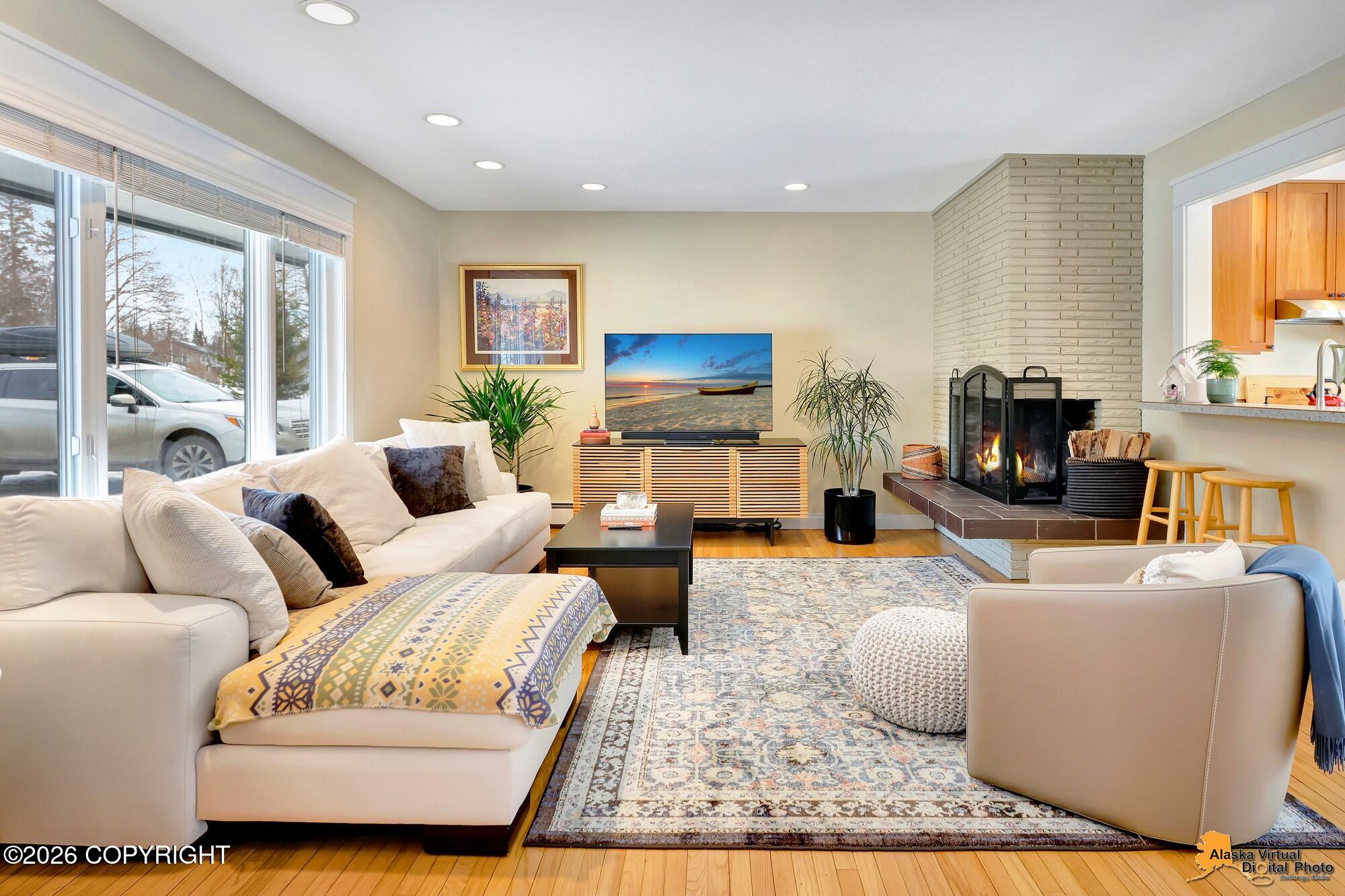 2350 Captain Cook Drive