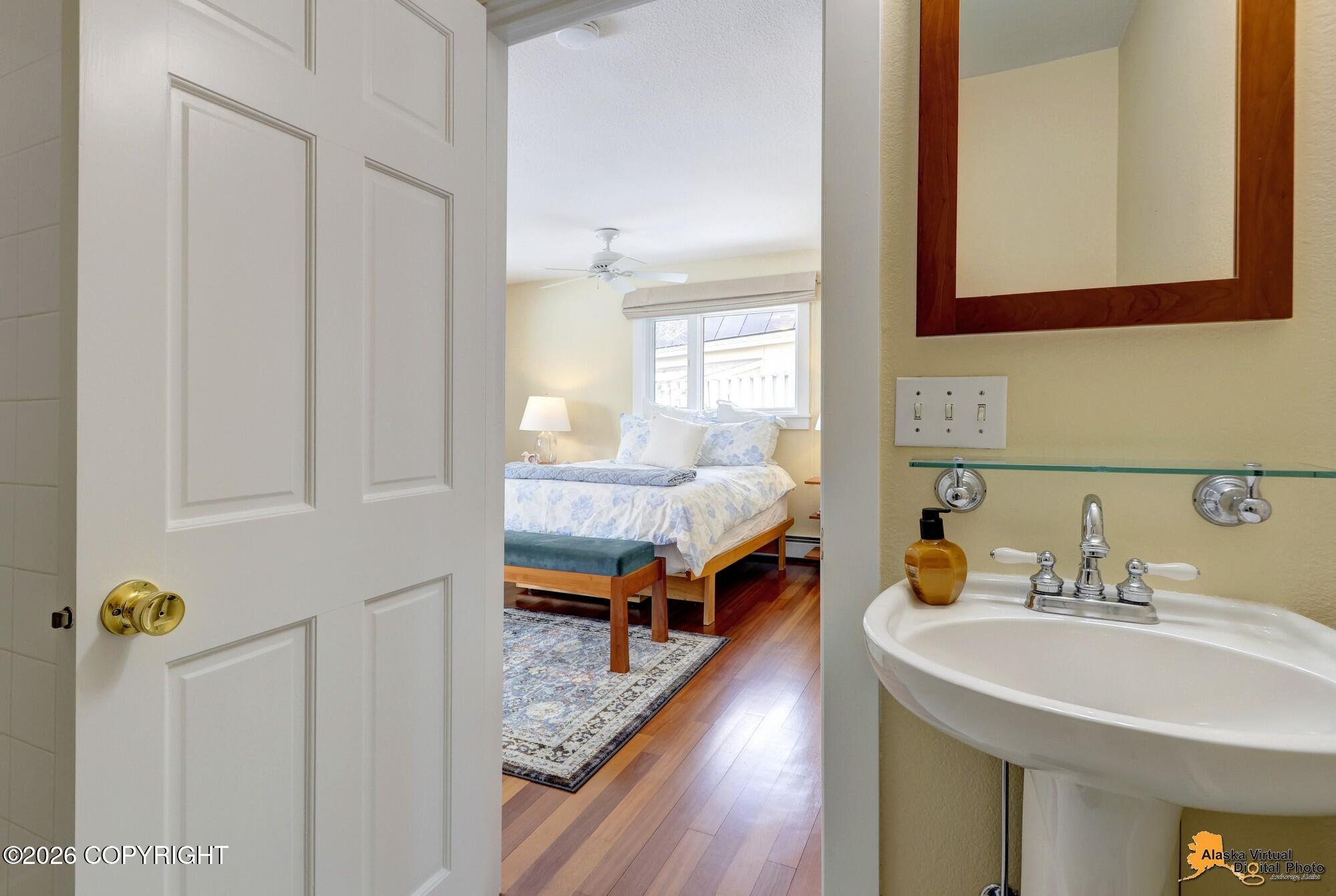 2350 Captain Cook Drive