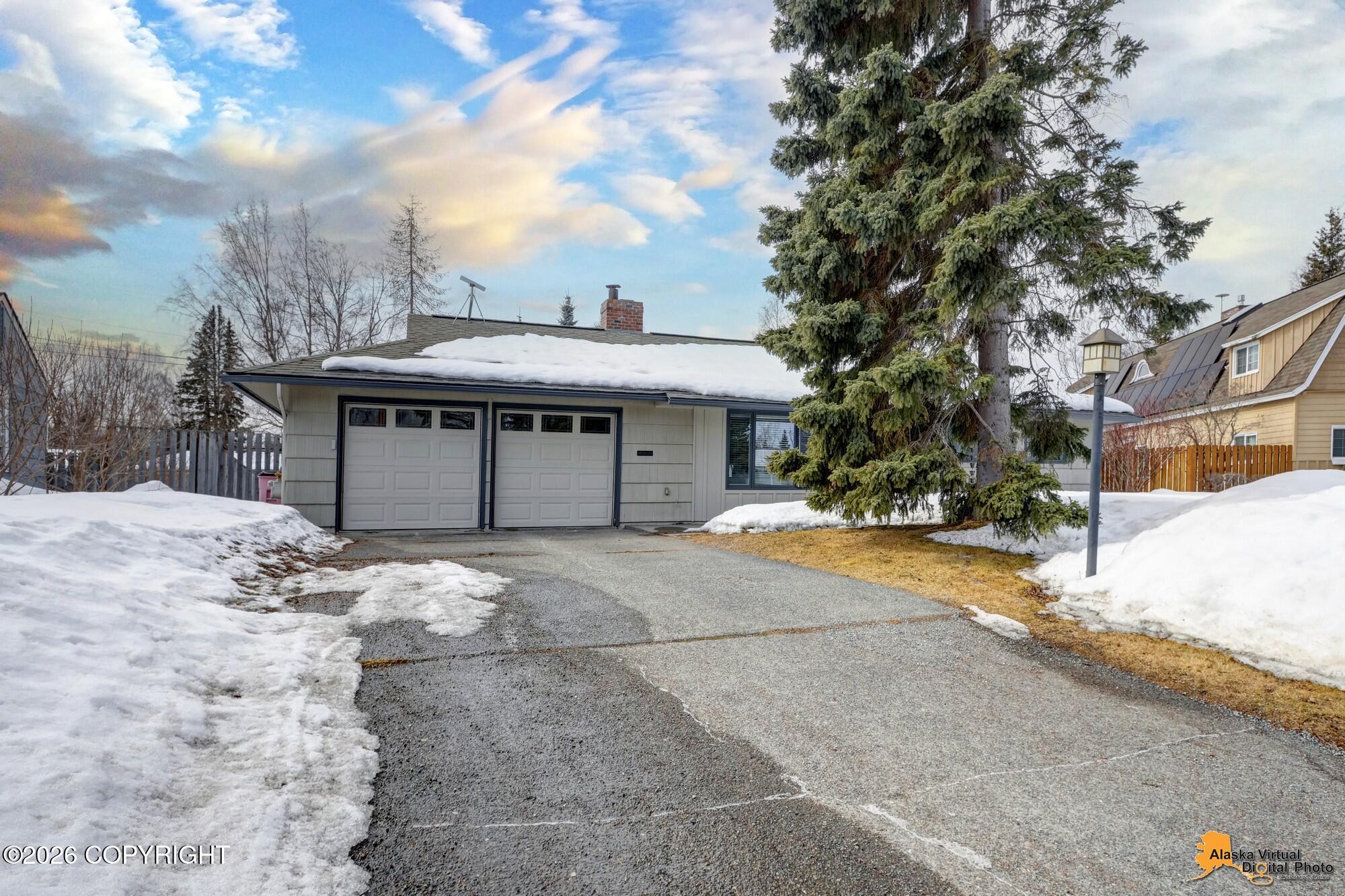 2350 Captain Cook Drive