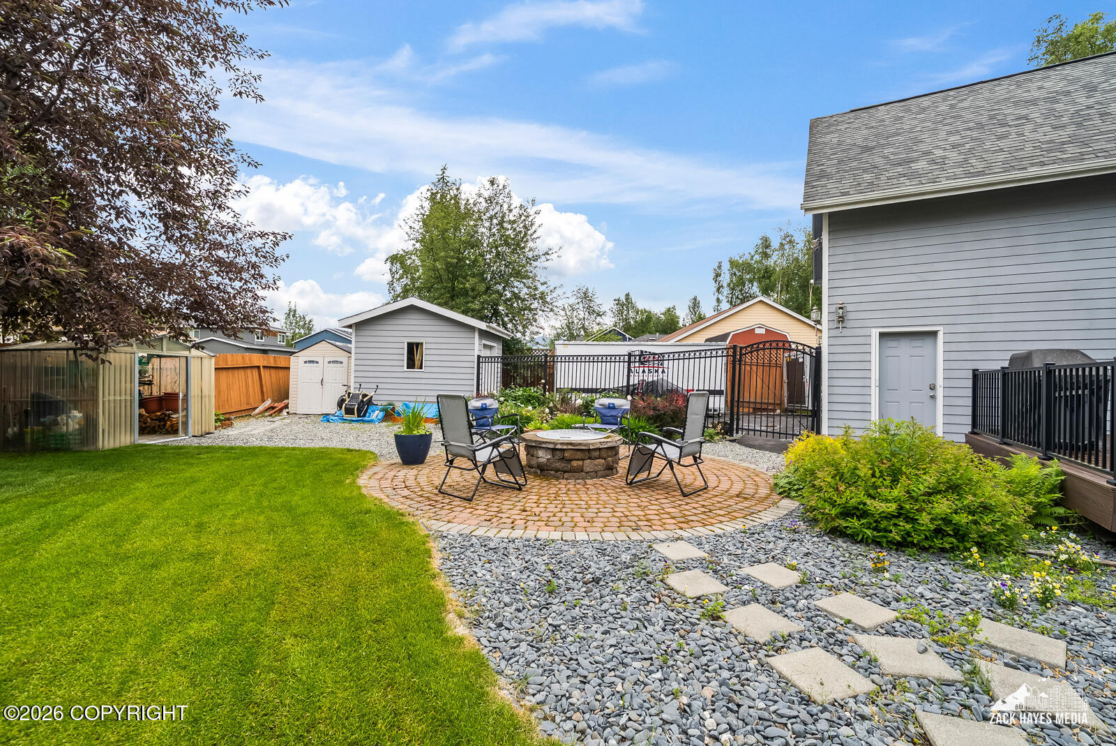 2233 E Klatt Road