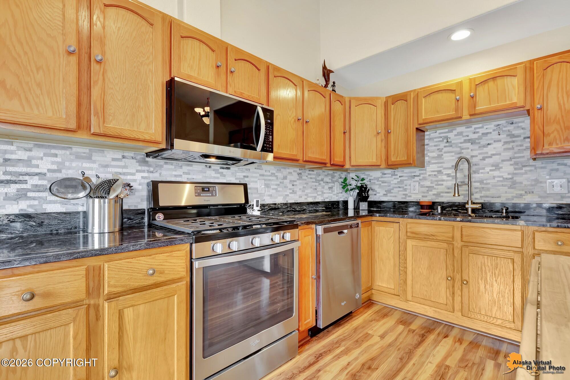 2049 E 73rd Avenue # 8 Unit: #8