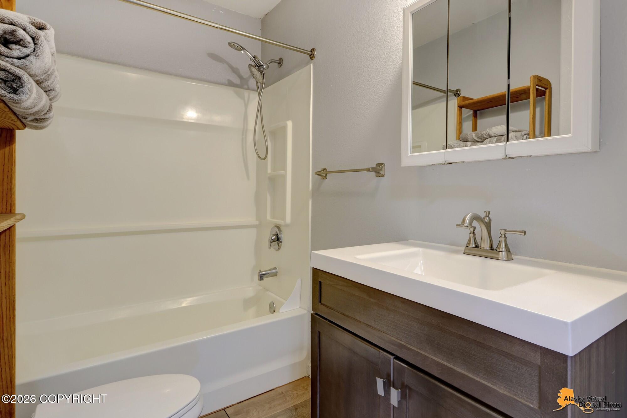 2049 E 73rd Avenue # 8 Unit: #8