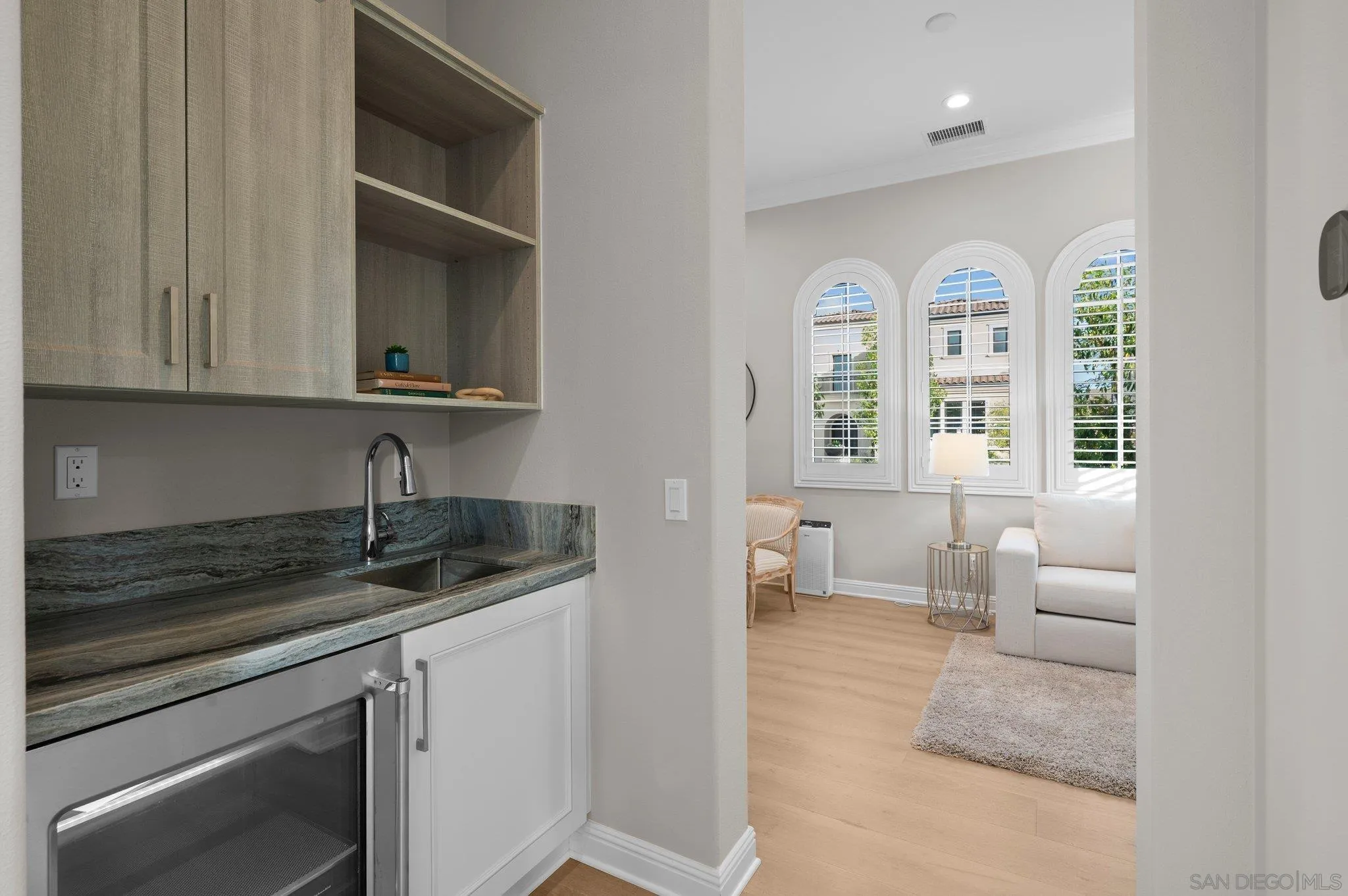 6210 Summit Crest Cir