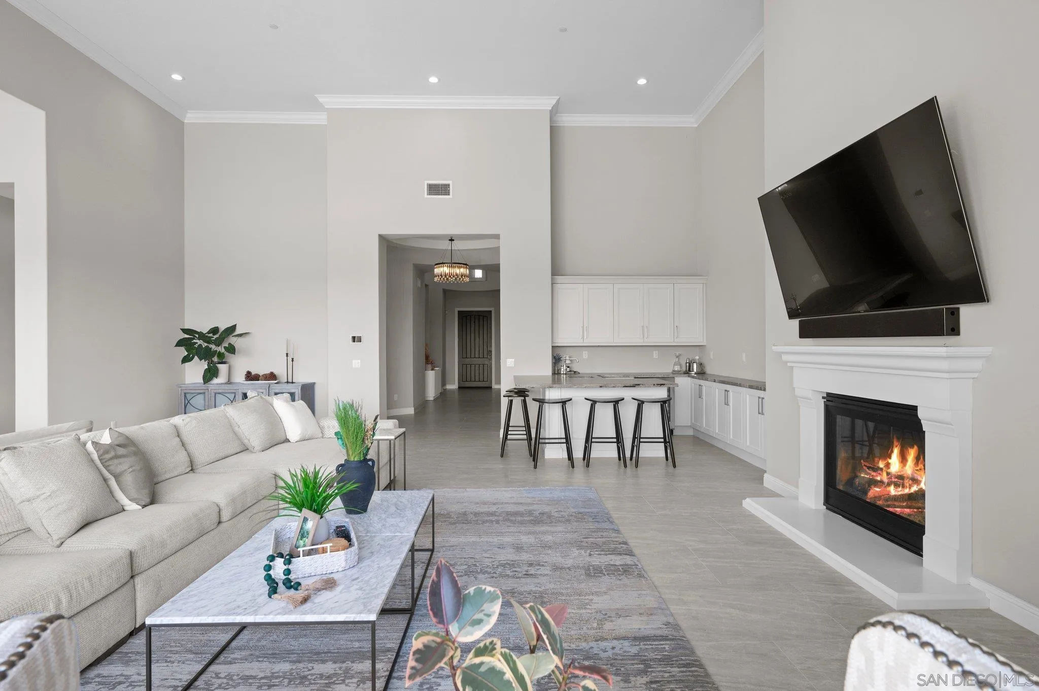 6210 Summit Crest Cir