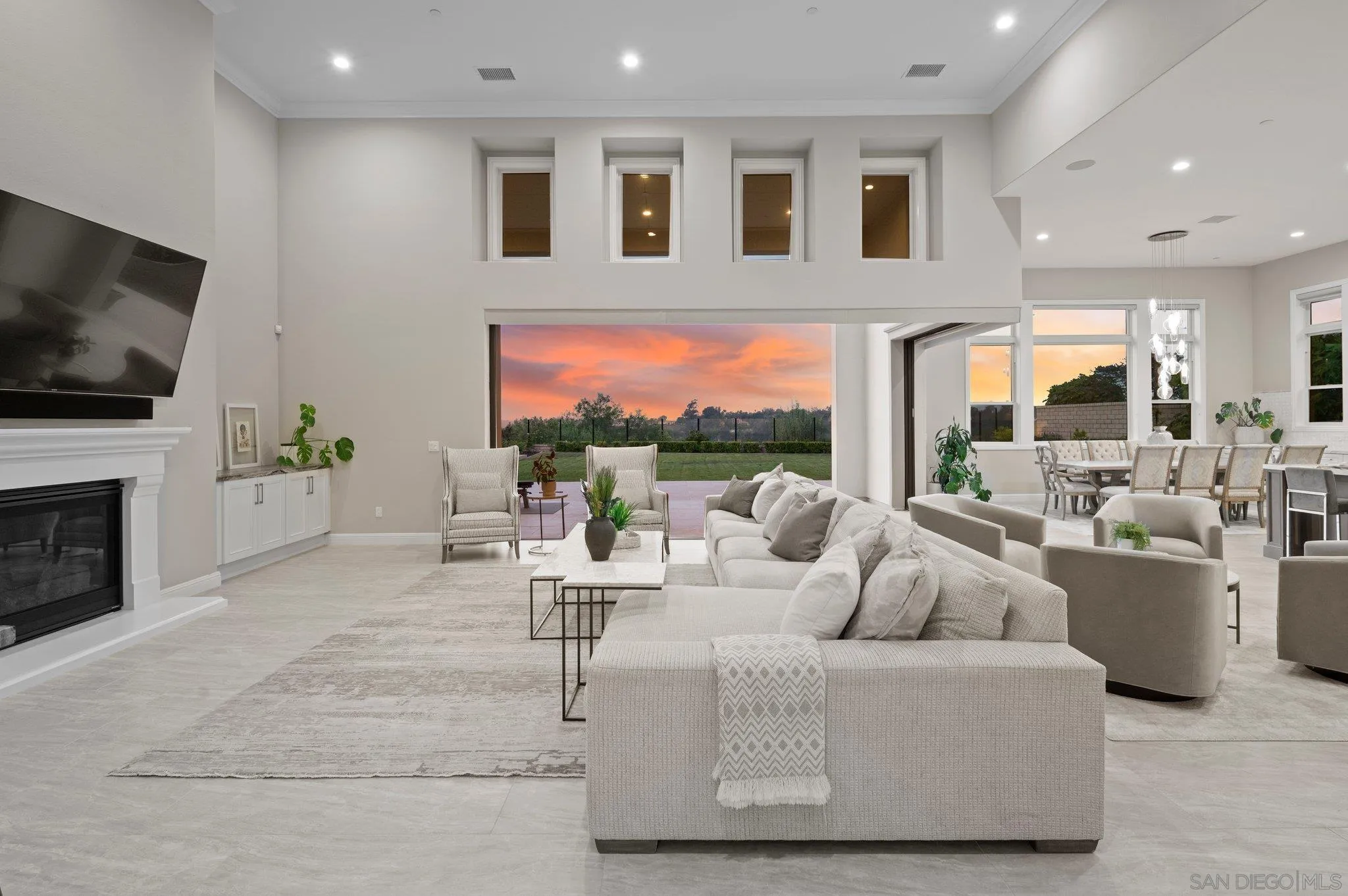 6210 Summit Crest Cir