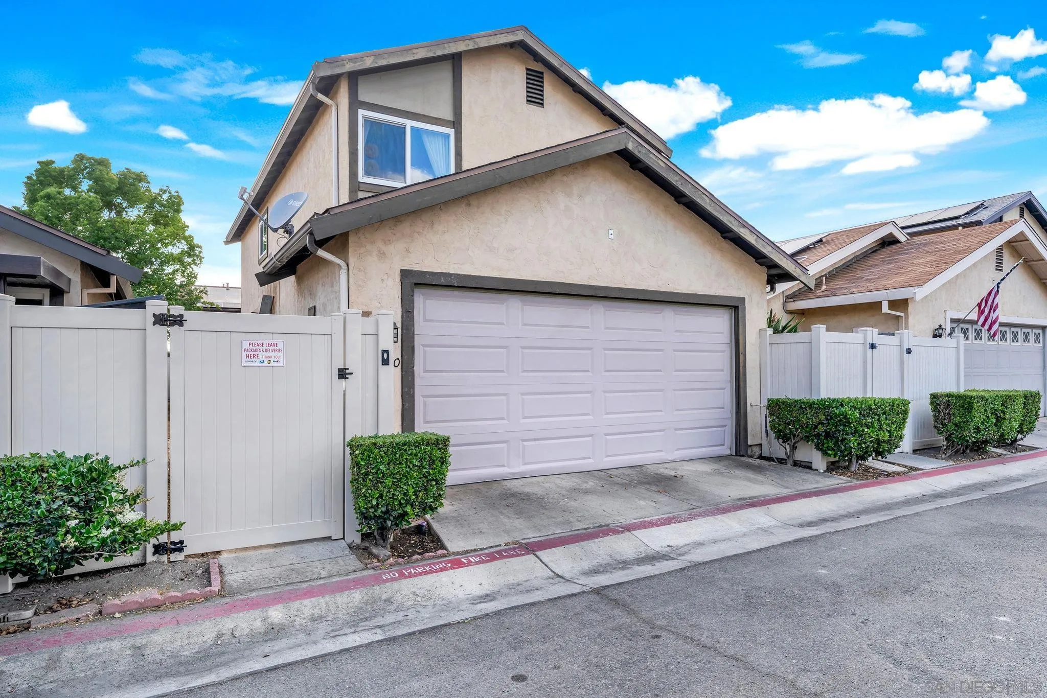 9560 Frank Way