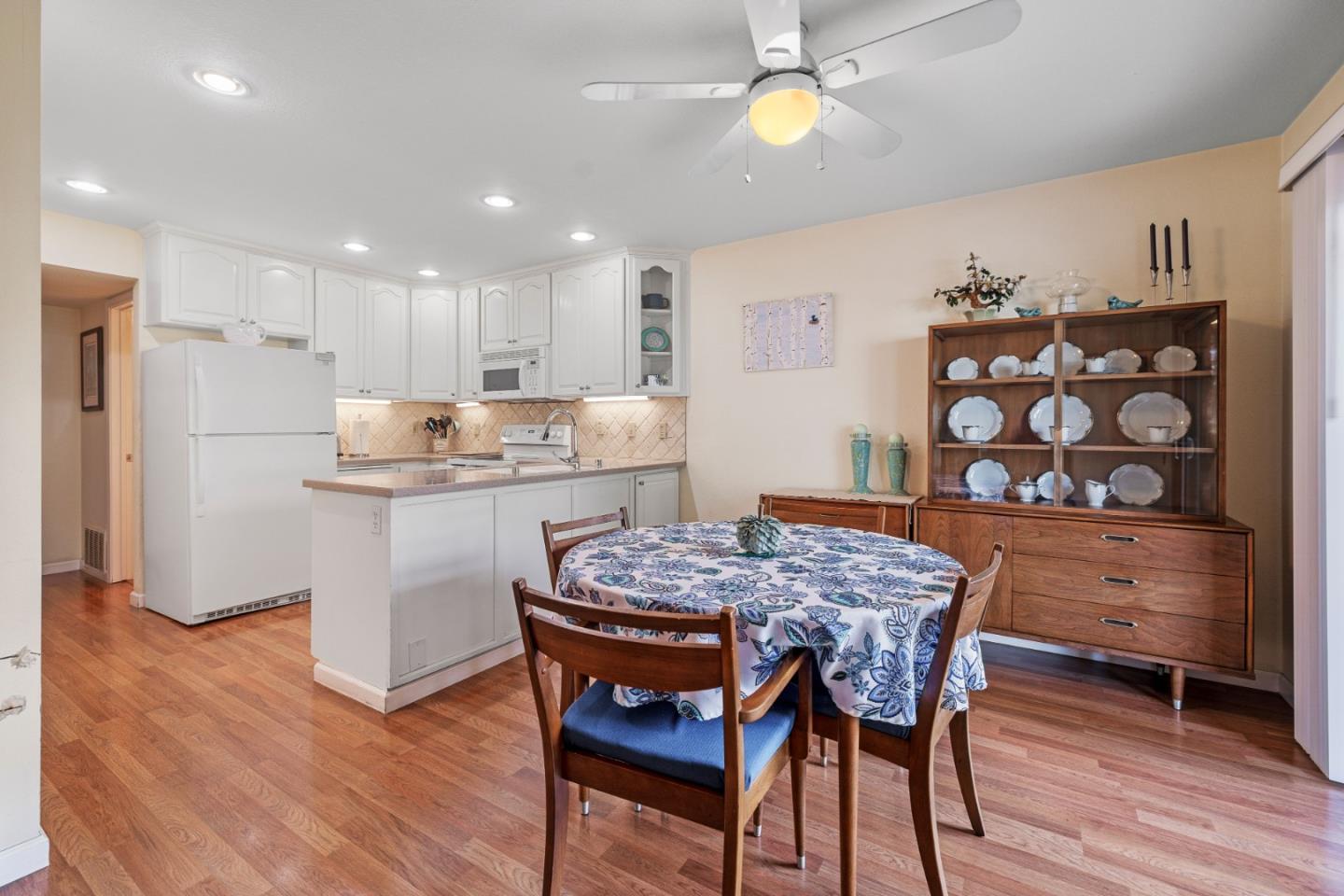 5451 Colony Green DR