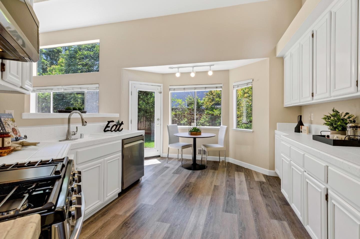 1006 Woodpark CT