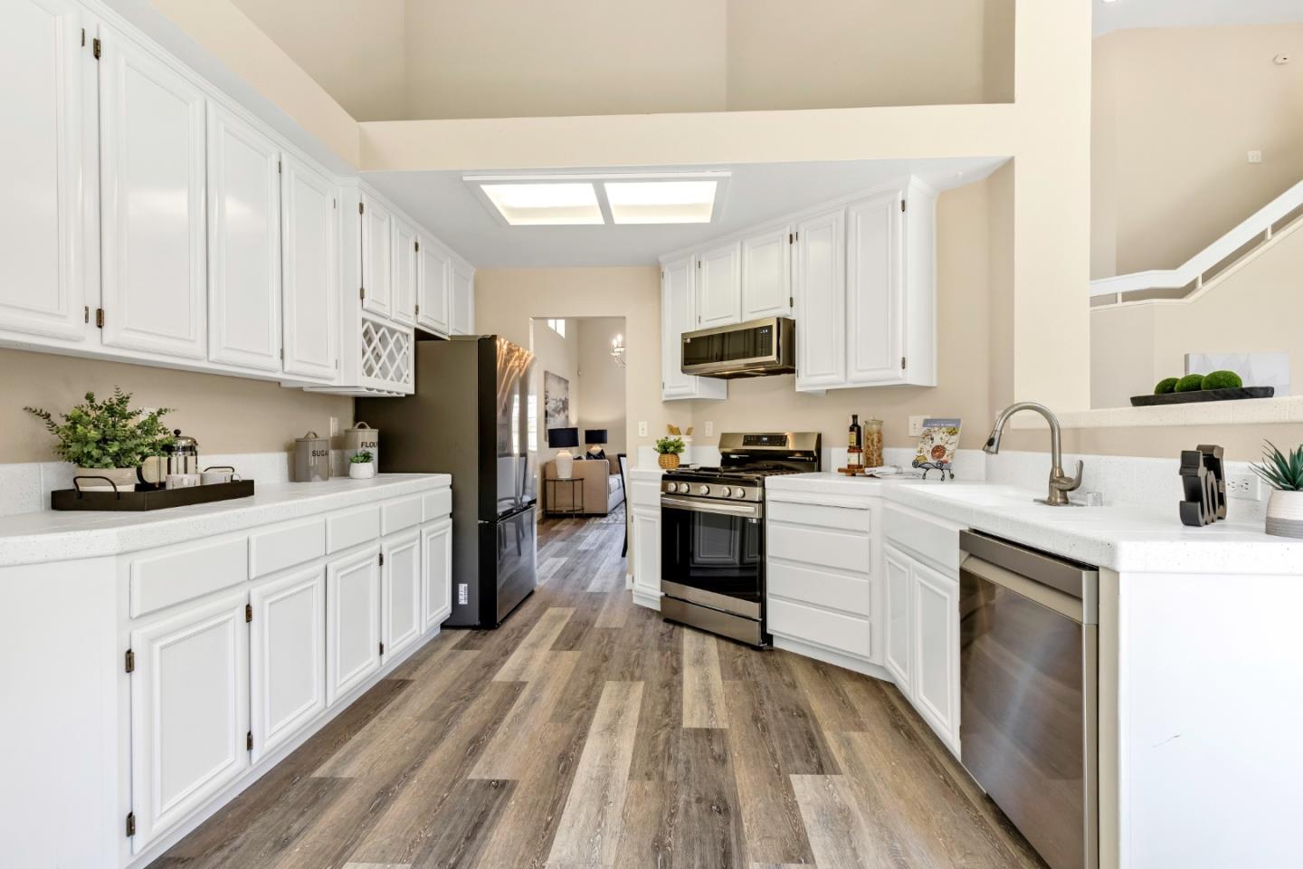 1006 Woodpark CT