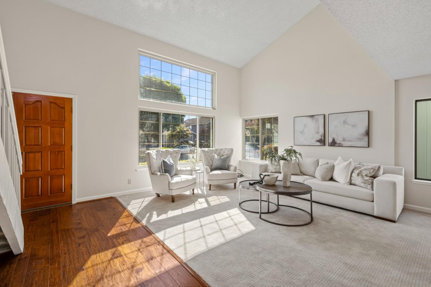 5245 Rio Lobo DR