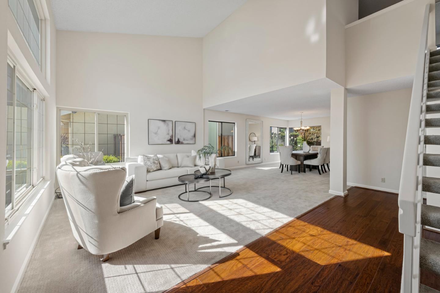 5245 Rio Lobo DR