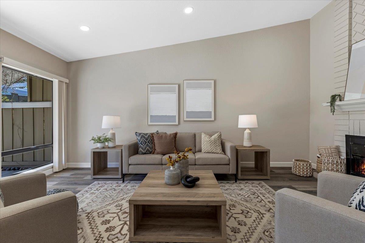 1108 Camber Tree CT