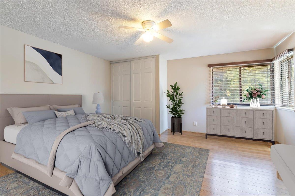 5453 Colony Green Drive