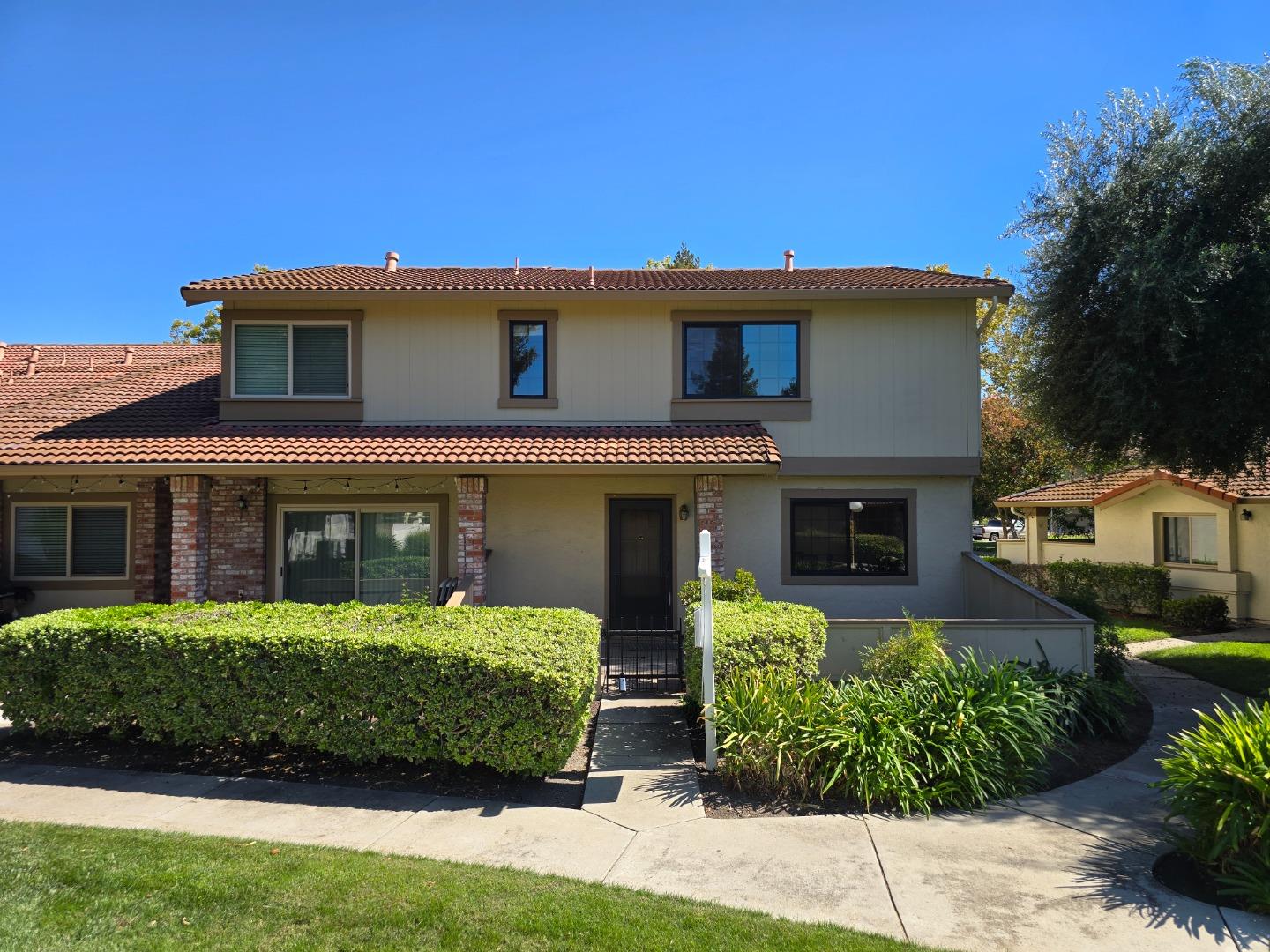 5453 Colony Green Drive