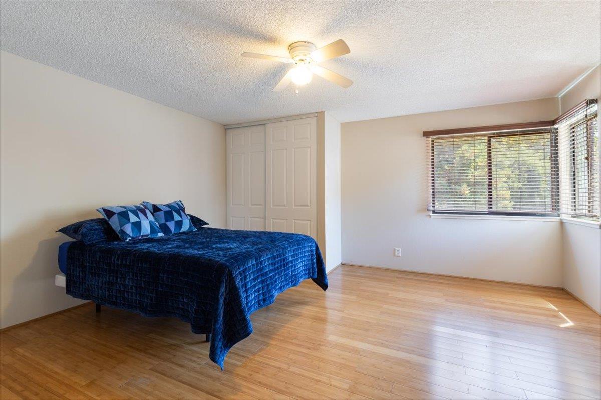 5453 Colony Green Drive