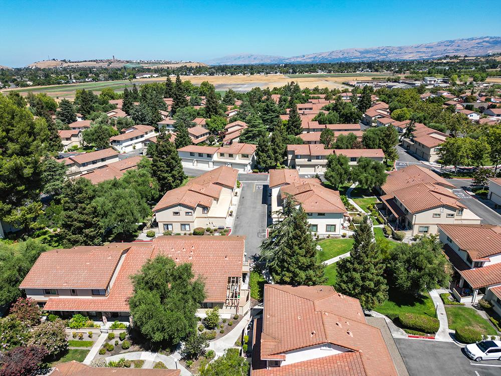5453 Colony Green Drive
