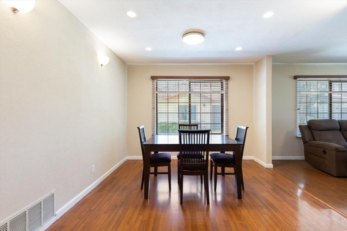 5453 Colony Green Drive