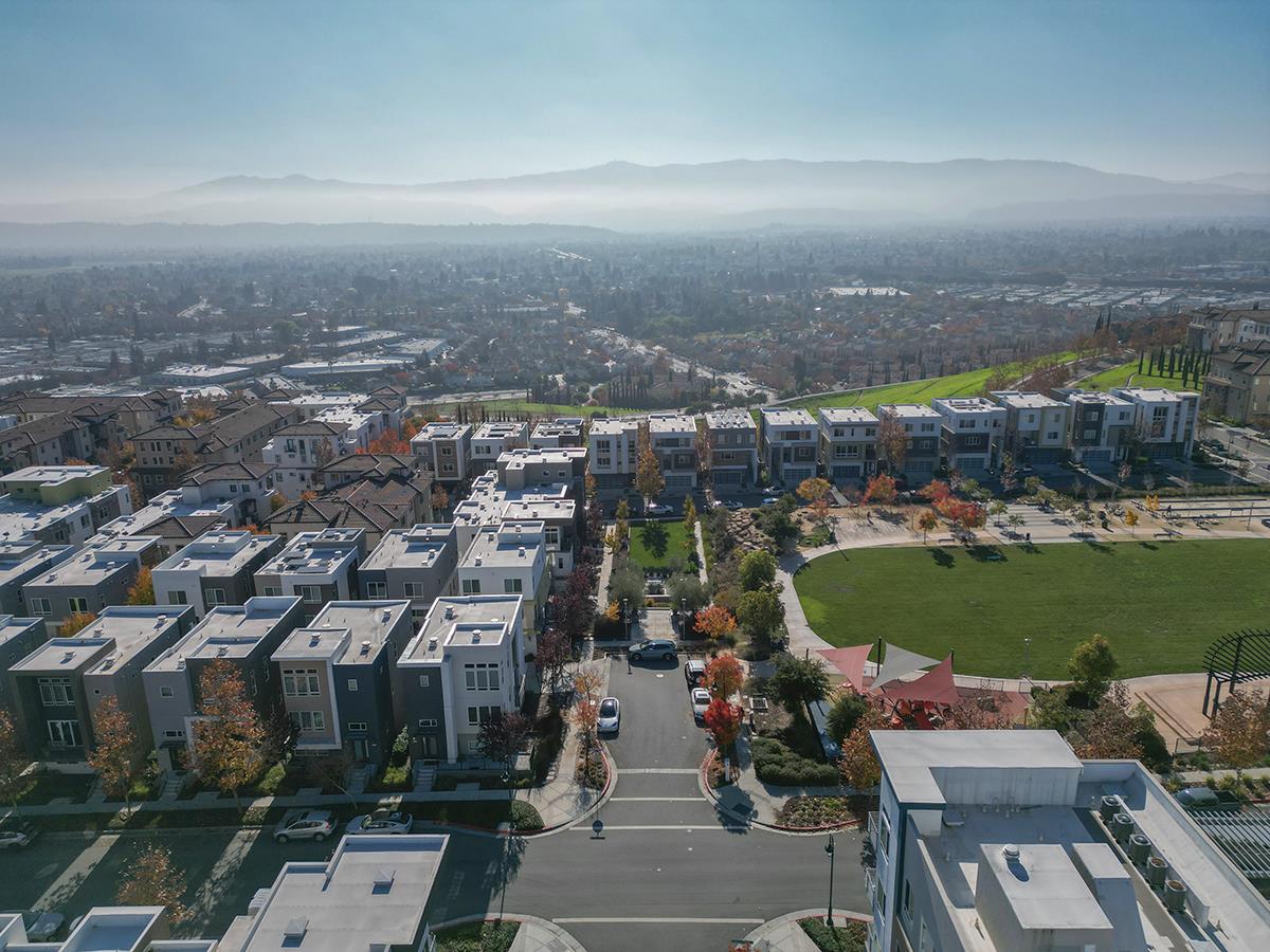 2981 Henry Miller Place 10