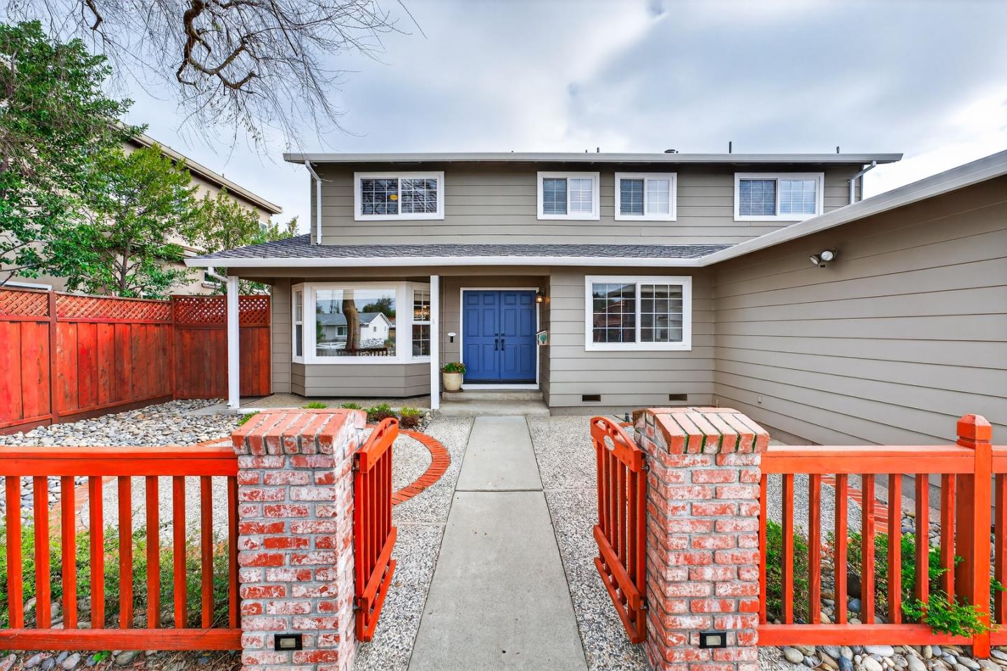 6050 Castello Drive