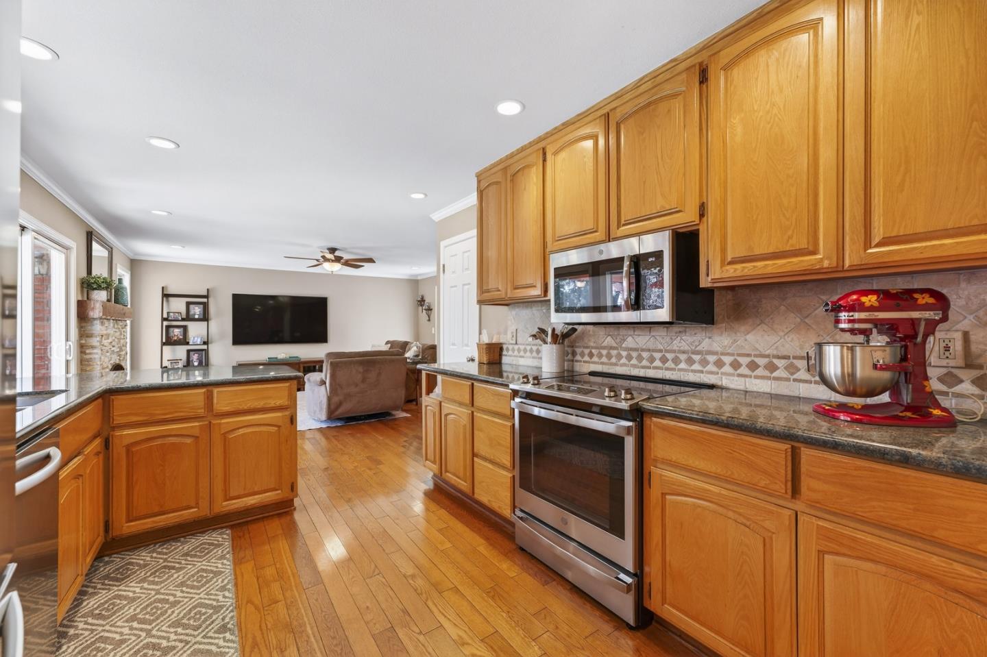 6050 Castello Drive