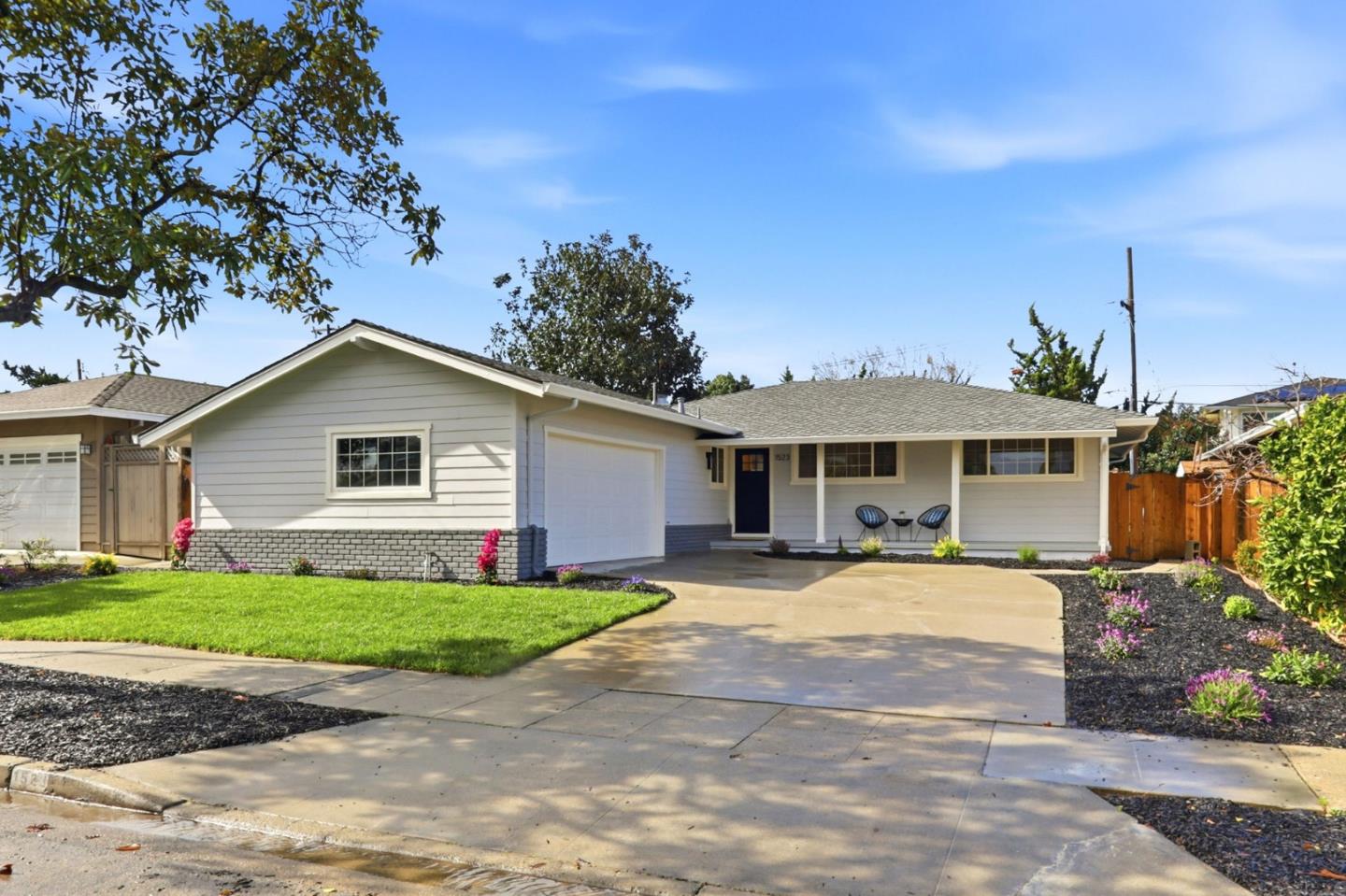 1523 Lochinvar Avenue
