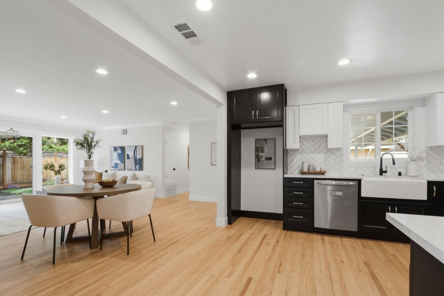 1523 Lochinvar Avenue