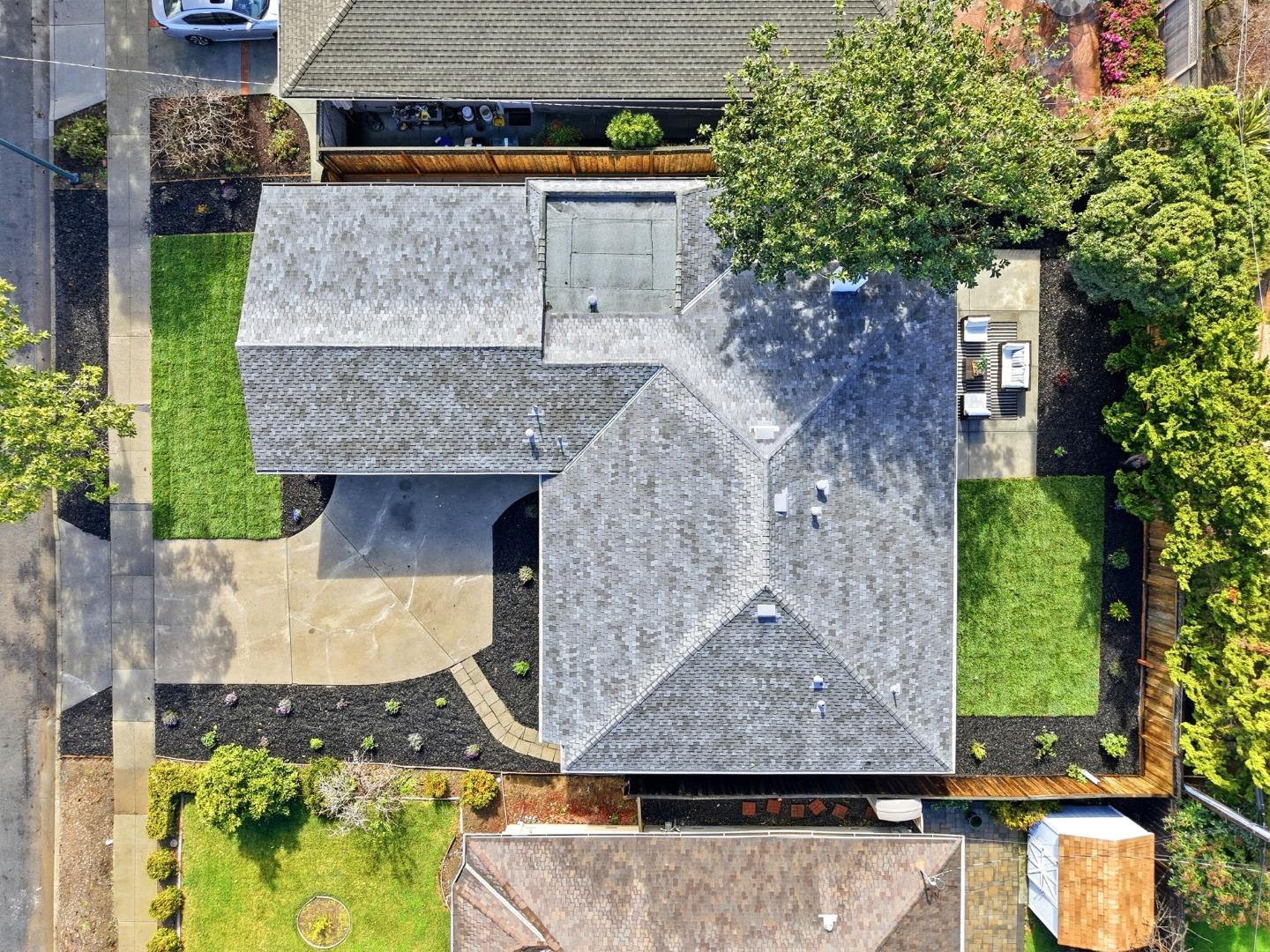 1523 Lochinvar Avenue