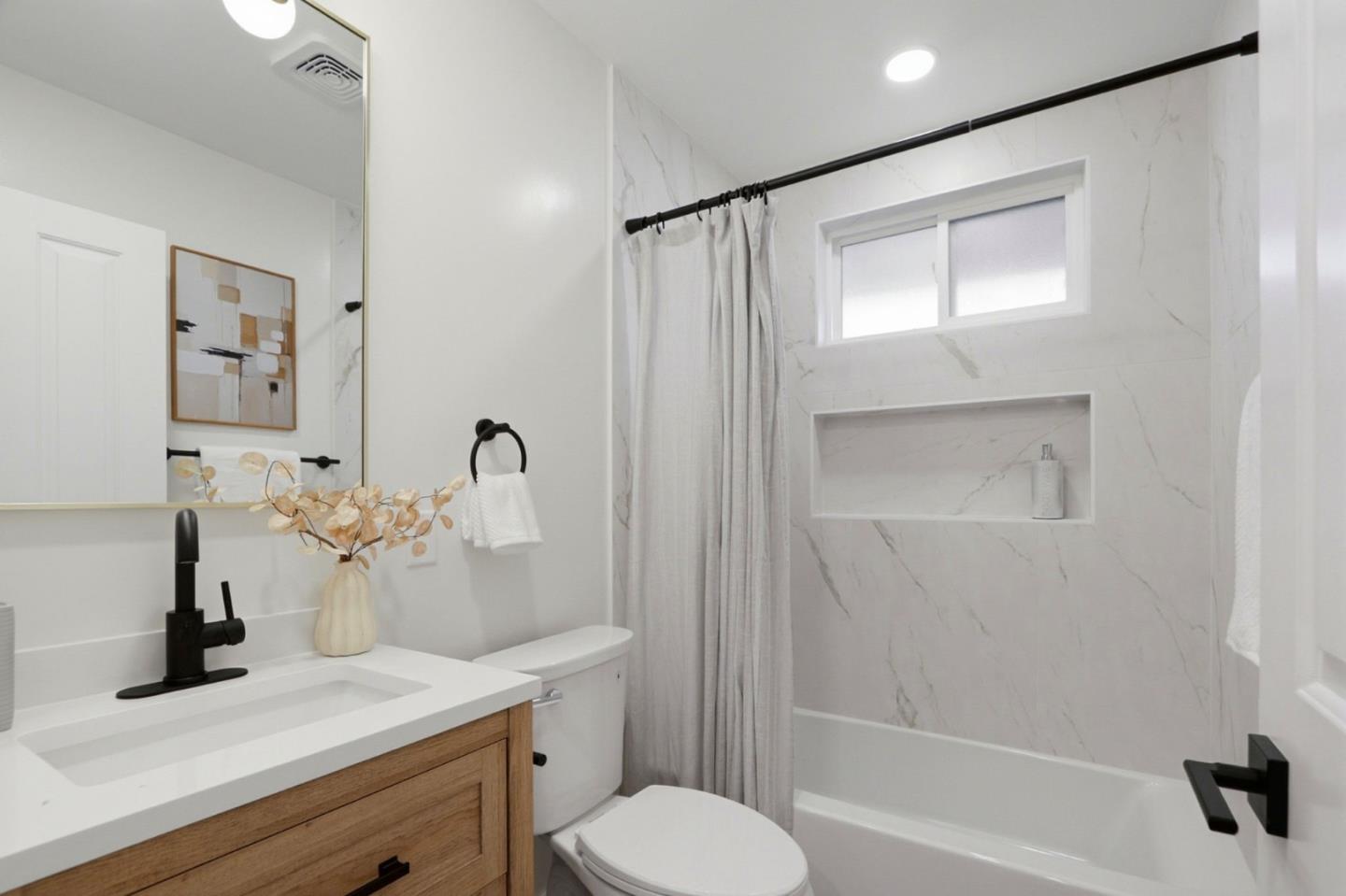 1523 Lochinvar Avenue