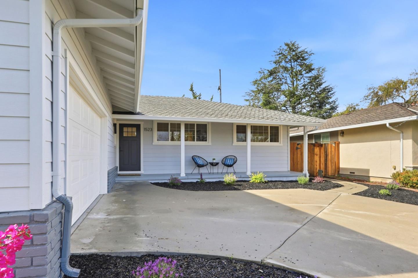 1523 Lochinvar Avenue