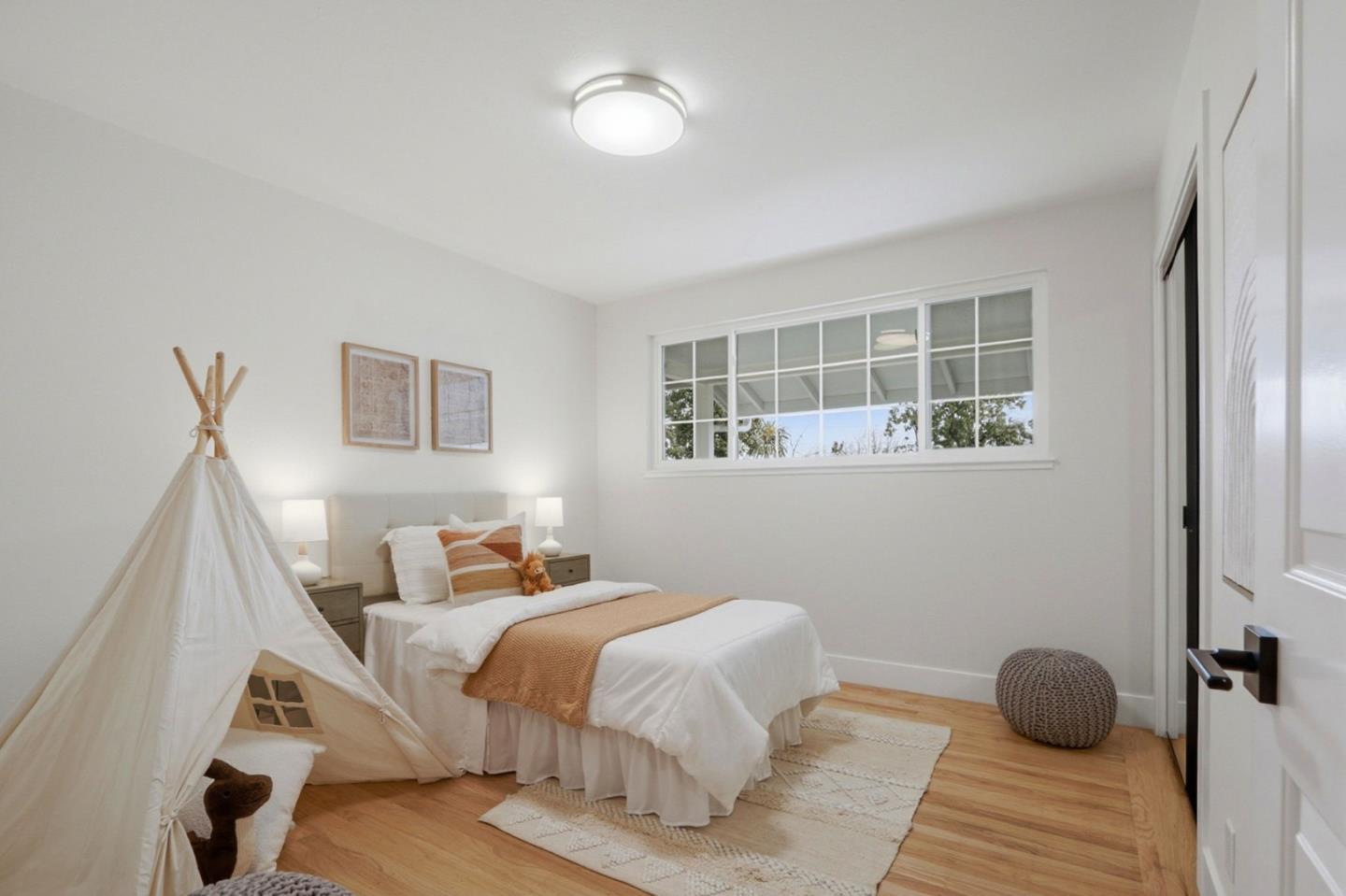 1523 Lochinvar Avenue