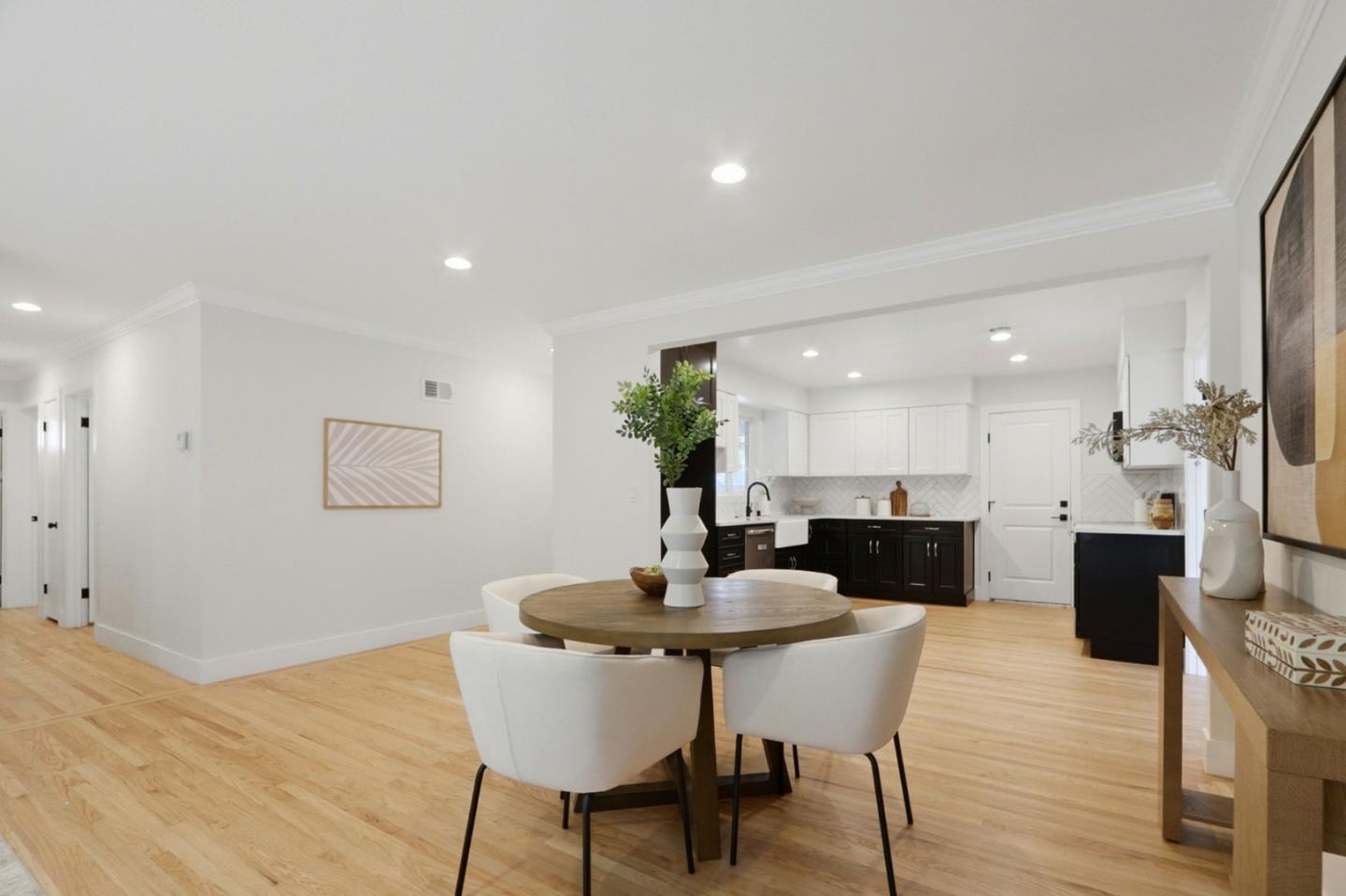 1523 Lochinvar Avenue