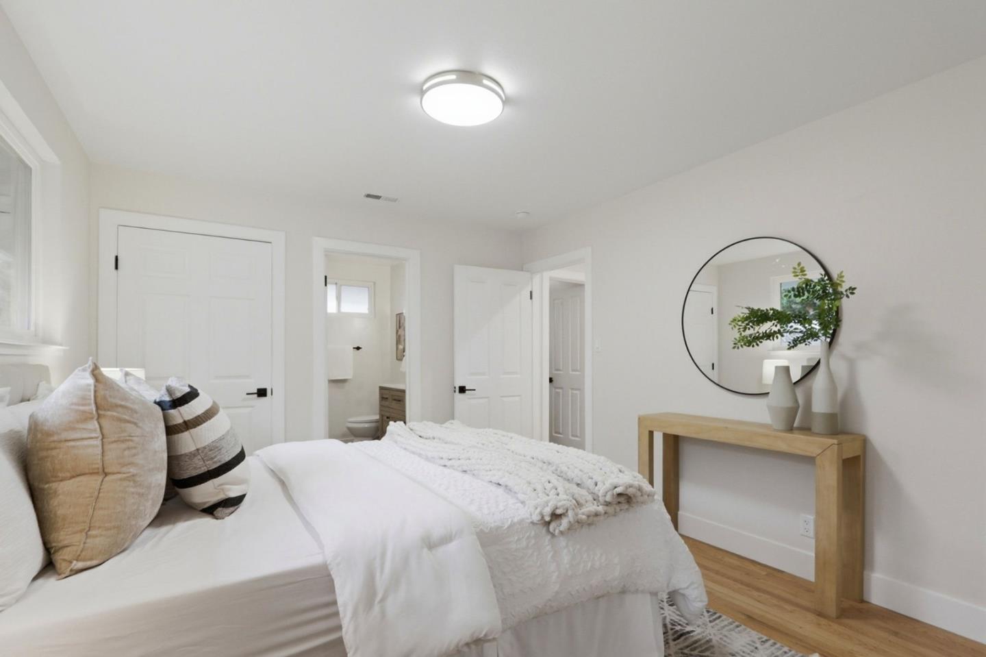 1523 Lochinvar Avenue