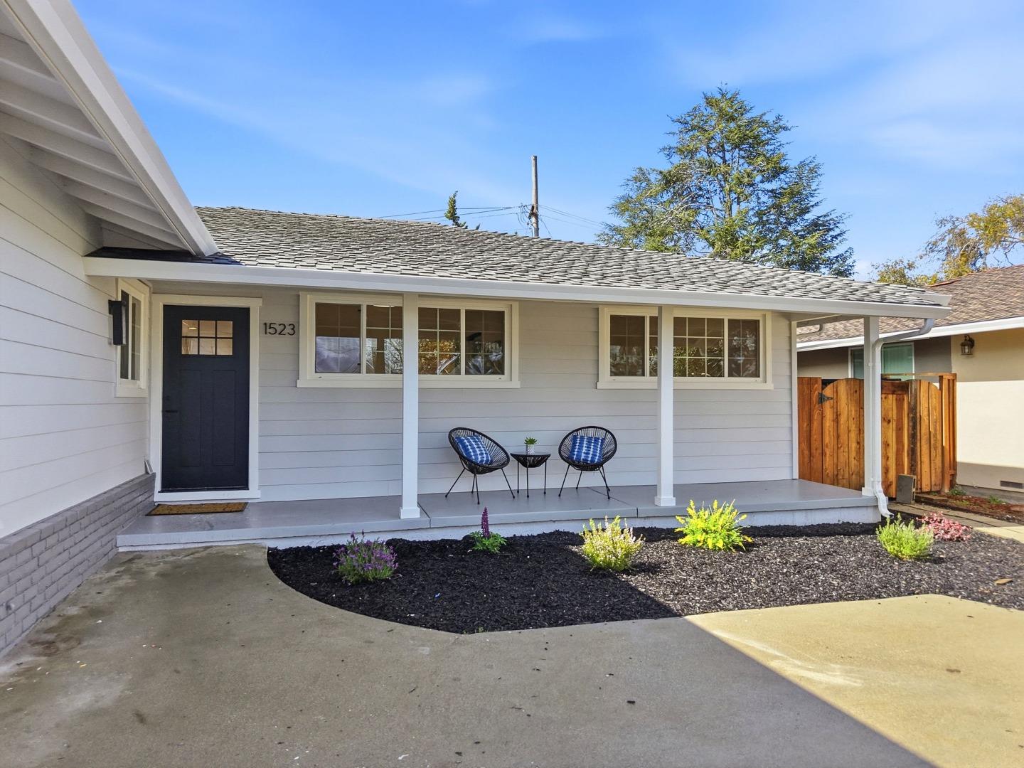 1523 Lochinvar Avenue