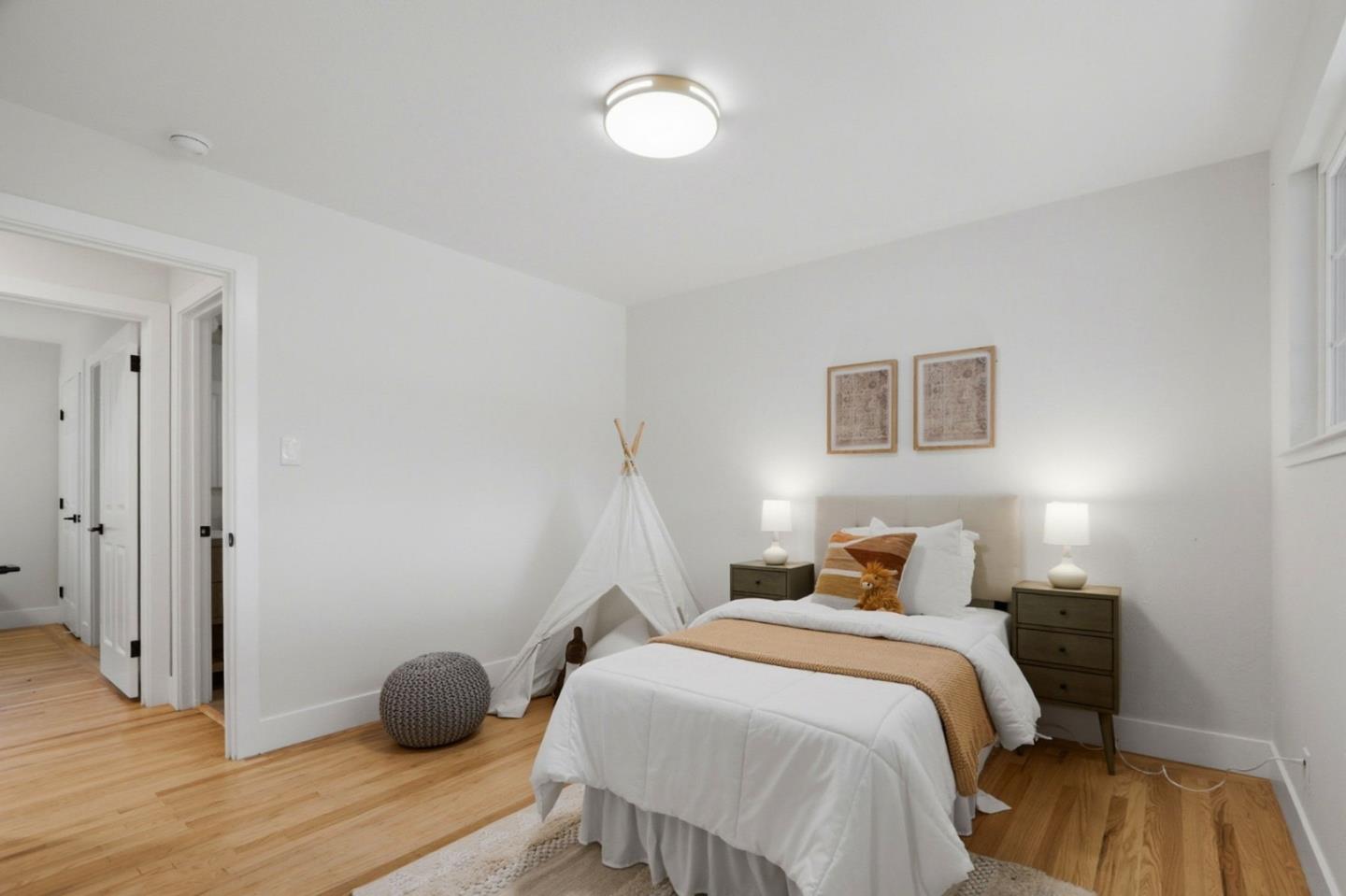 1523 Lochinvar Avenue