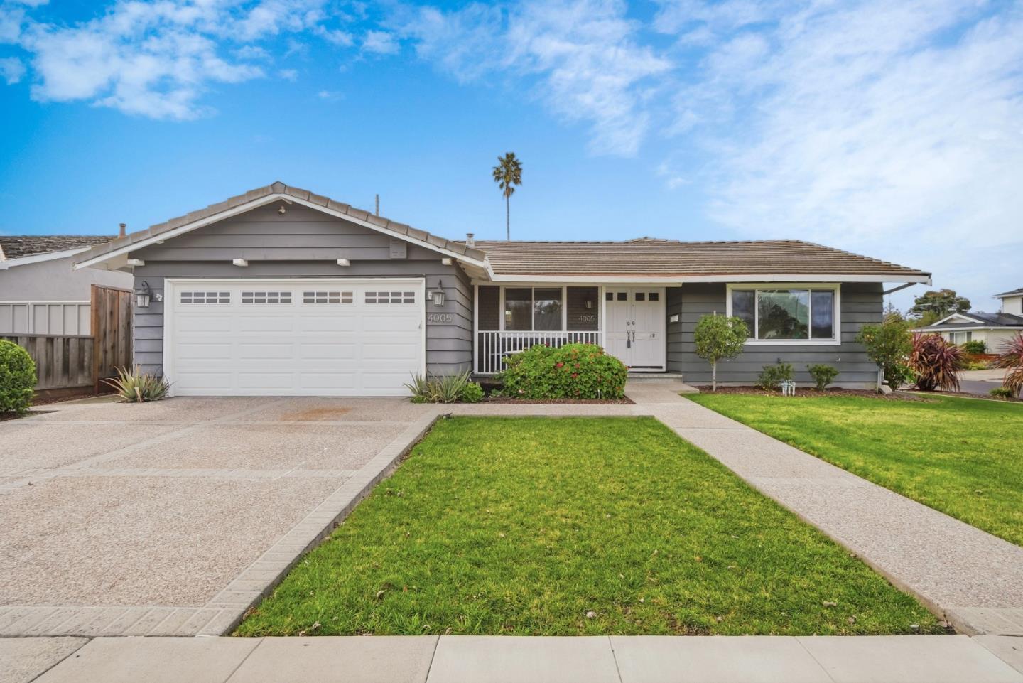 4005 Laurelglen Court