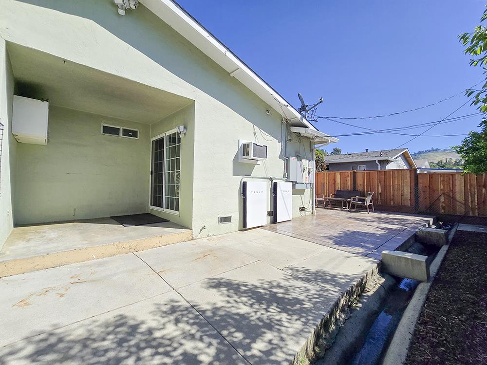 1582 Fall Avenue