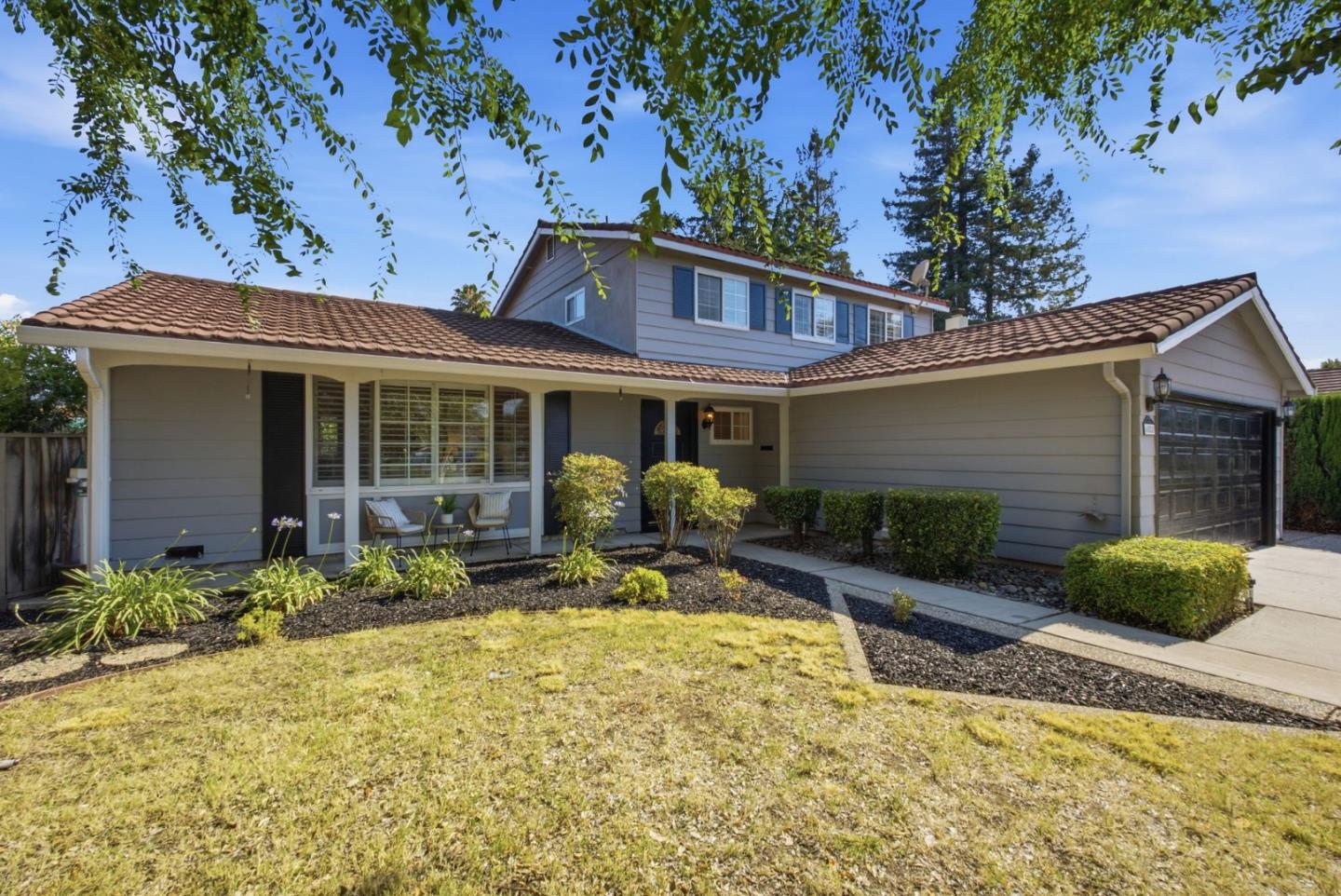 6088 Knoll Park Court